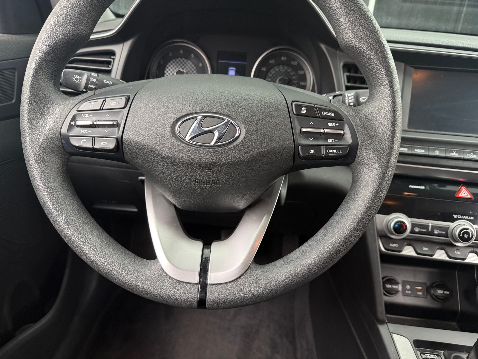 Thumbnail: 2020 Hyundai Elantra - 5