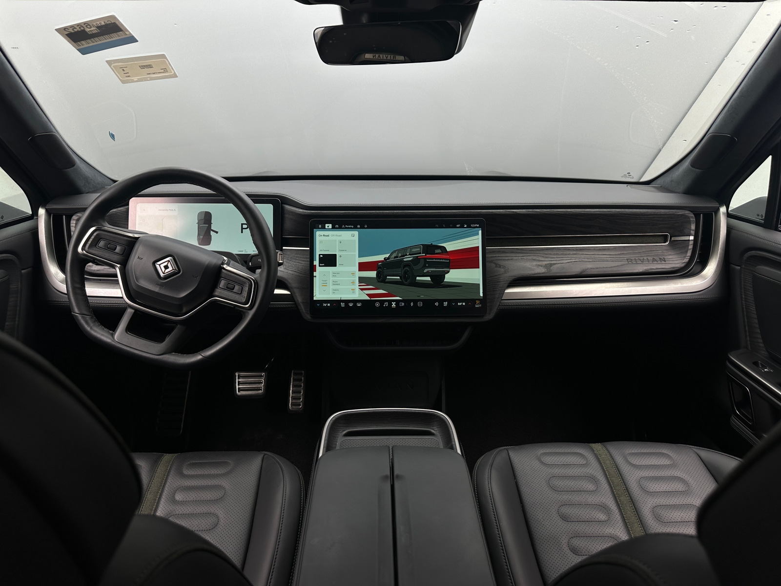 Thumbnail: 2023 Rivian R1S - 2