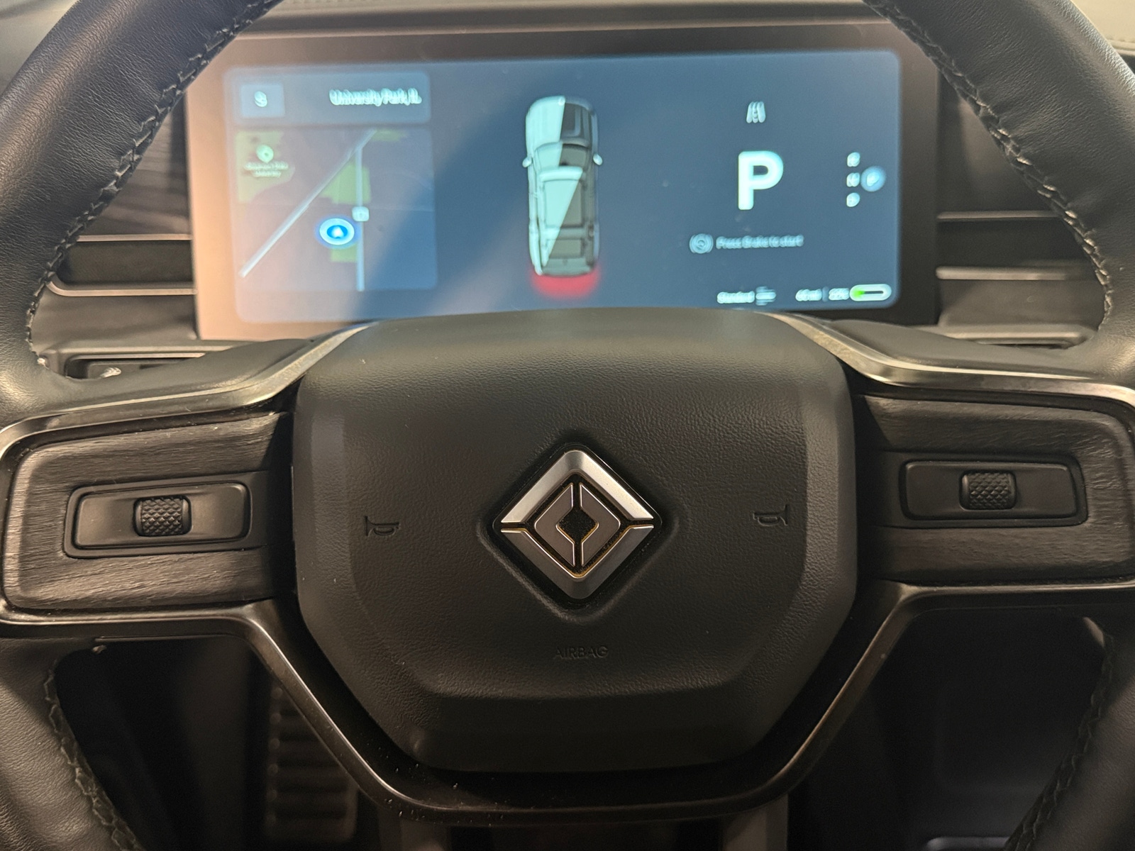 Thumbnail: 2023 Rivian R1S - 4