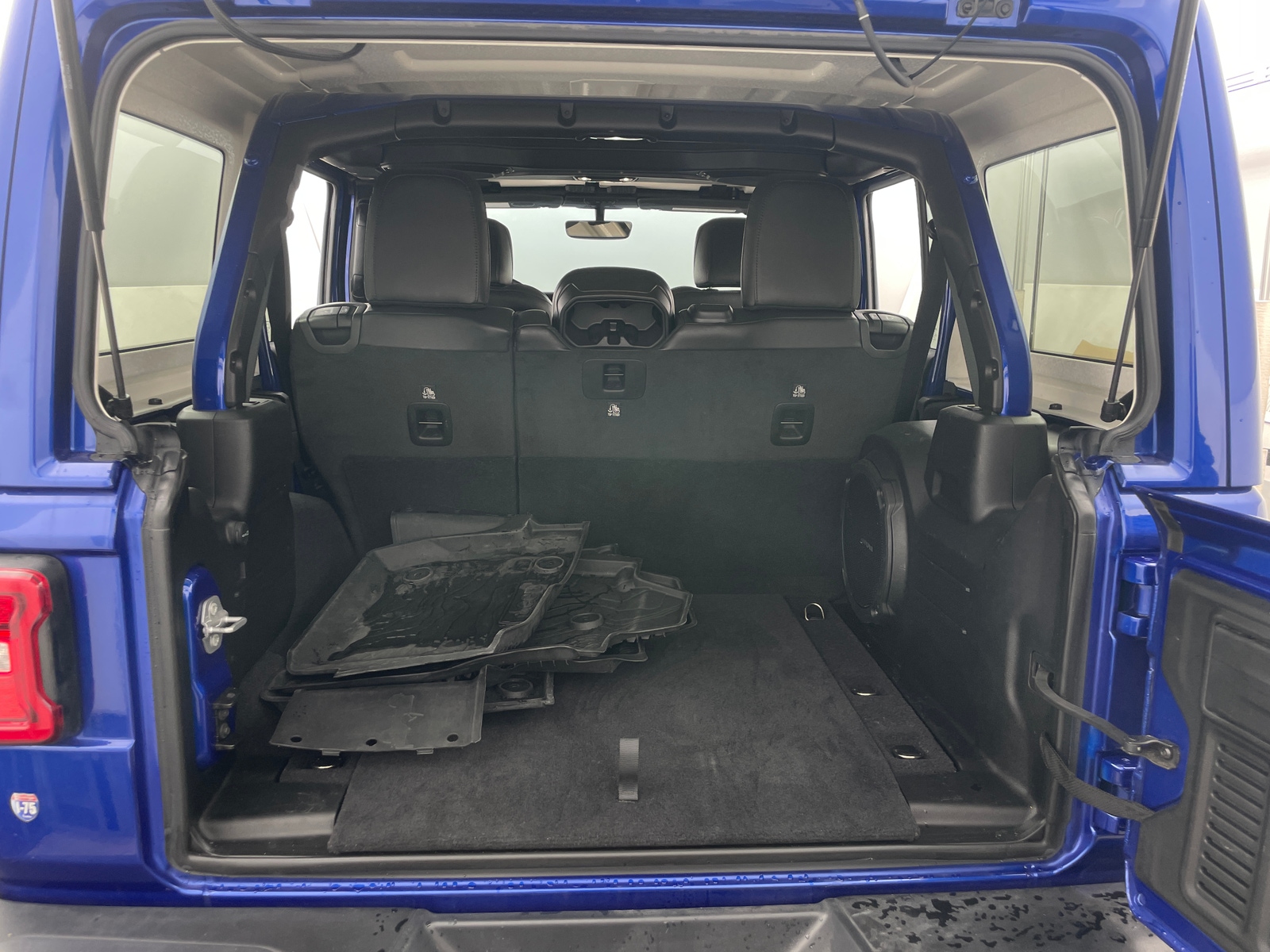 Thumbnail: 2020 Jeep Wrangler - 6