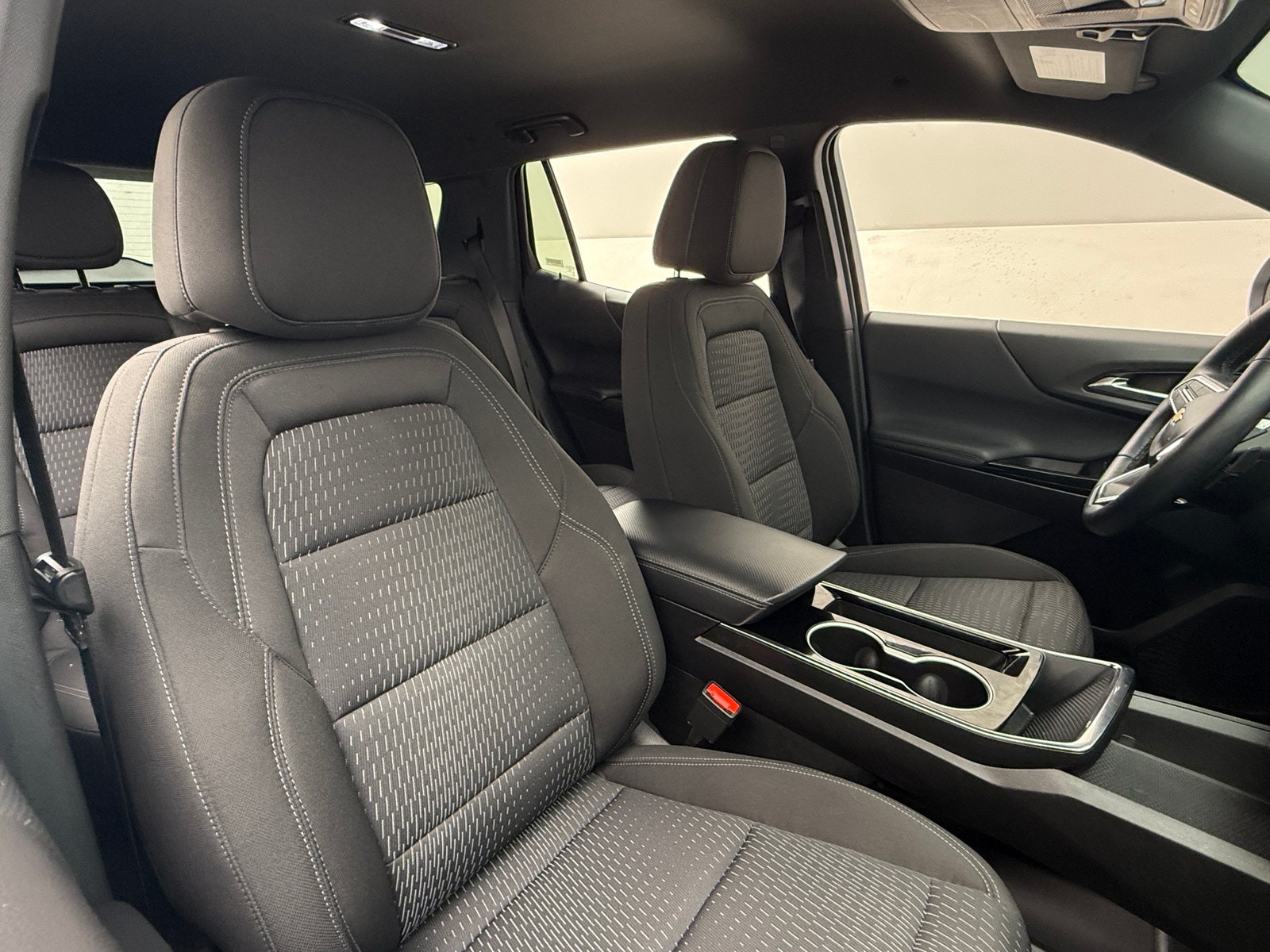 Thumbnail: 2025 Chevrolet Equinox - 2