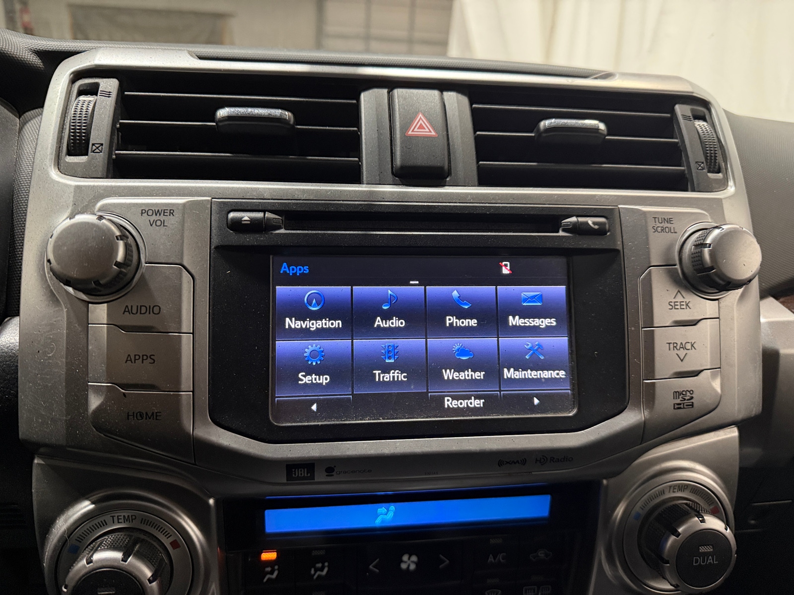 Thumbnail: 2017 Toyota 4Runner - 3