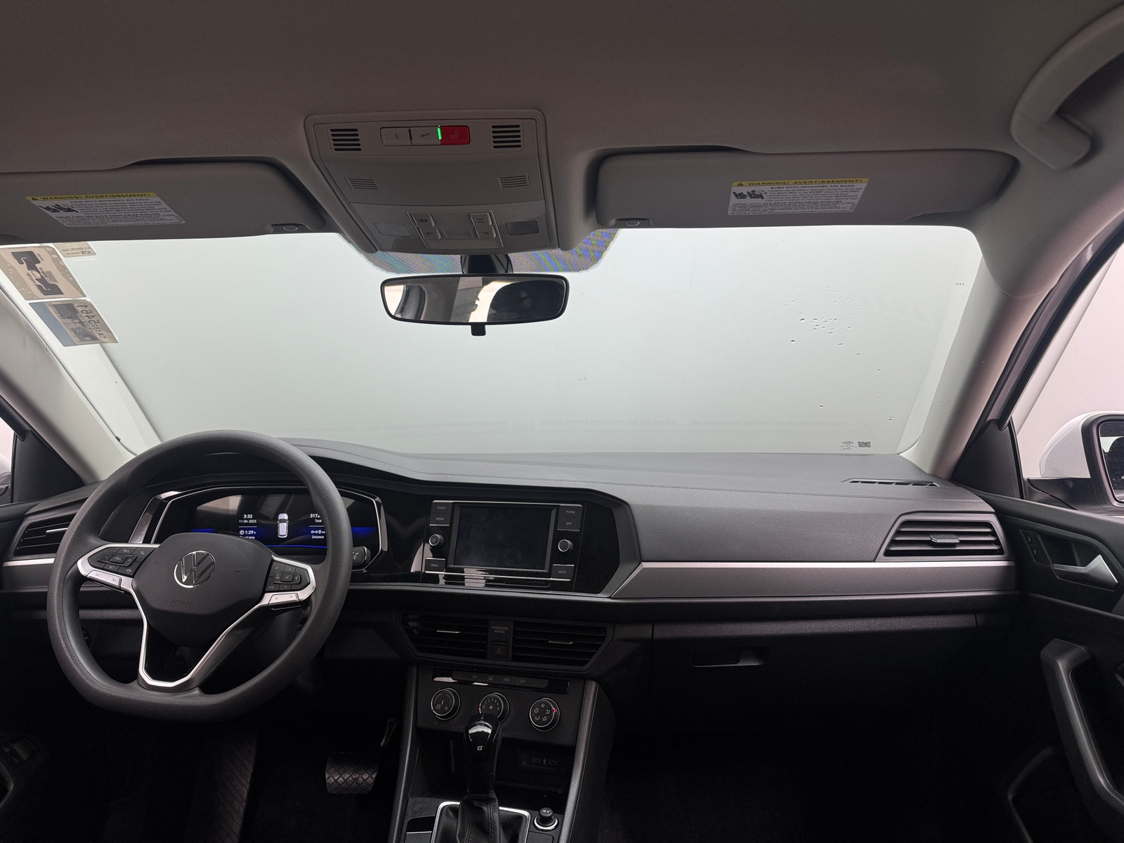 Thumbnail: 2023 Volkswagen Jetta - 3