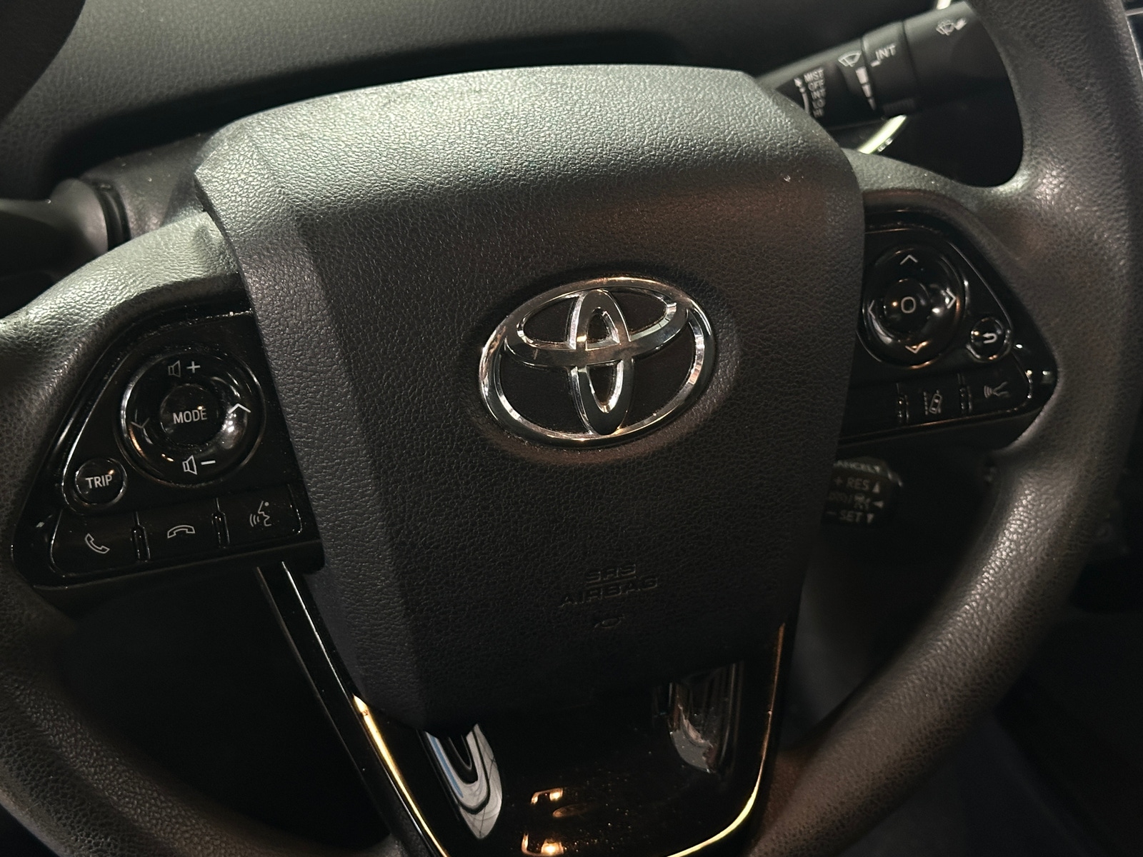 Thumbnail: 2020 Toyota Prius - 5