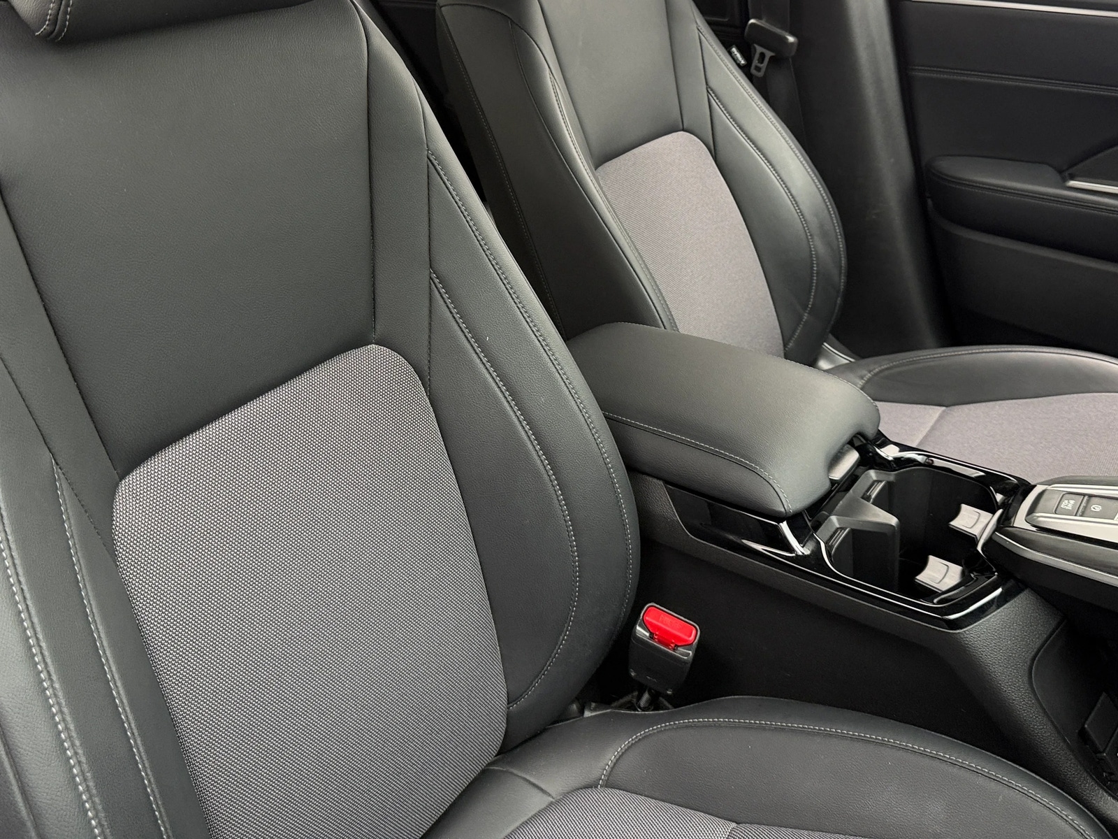 Thumbnail: 2018 Honda Clarity - 2