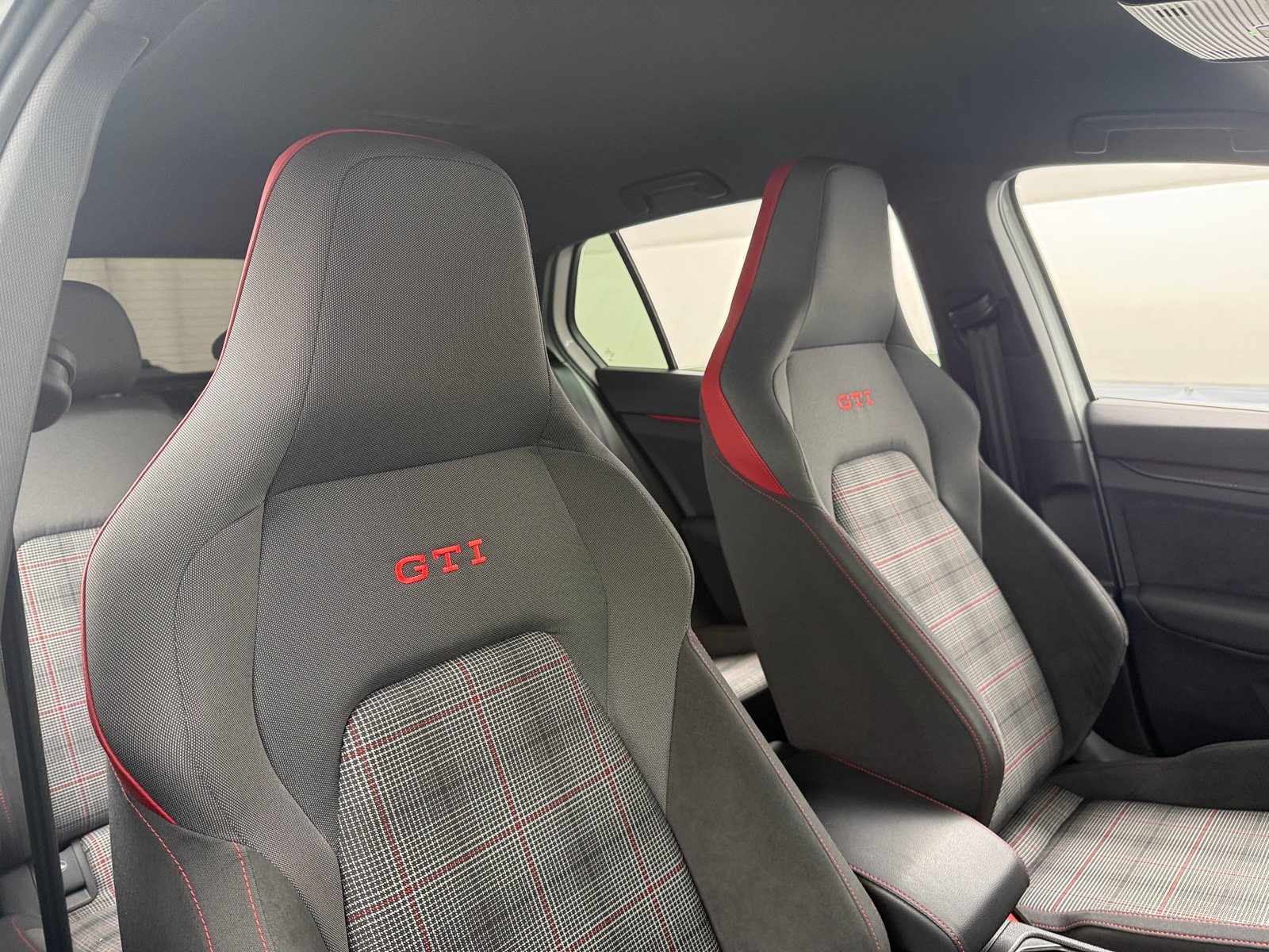 Thumbnail: 2024 Volkswagen Golf - 2