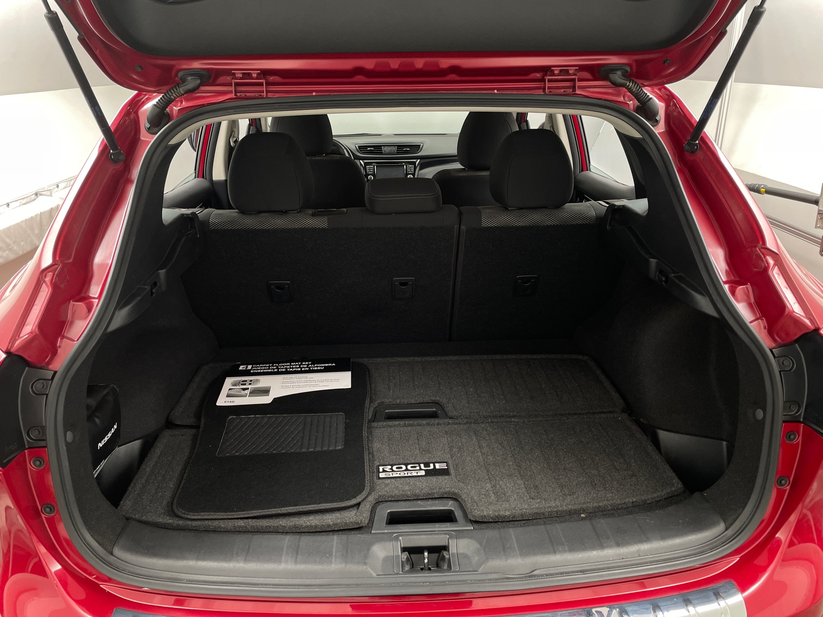 Thumbnail: 2018 Nissan Rogue Sport - 7