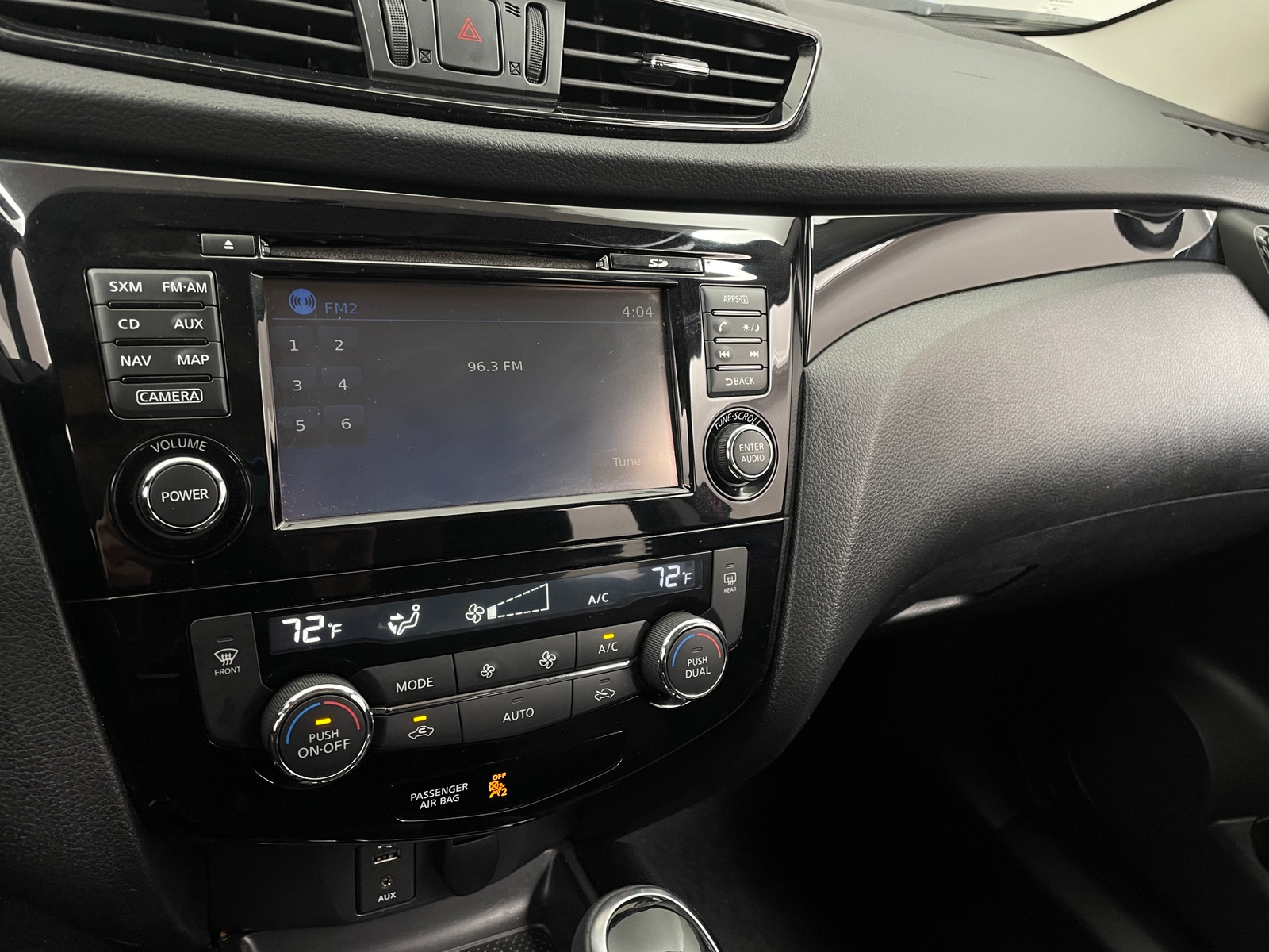 Thumbnail: 2018 Nissan Rogue Sport - 4