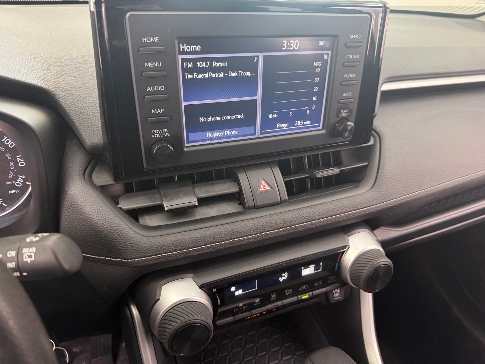 Thumbnail: 2019 Toyota RAV4 - 4