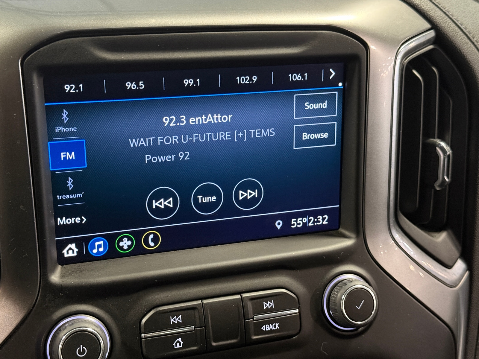 Thumbnail: 2022 Chevrolet Silverado 1500 - 4