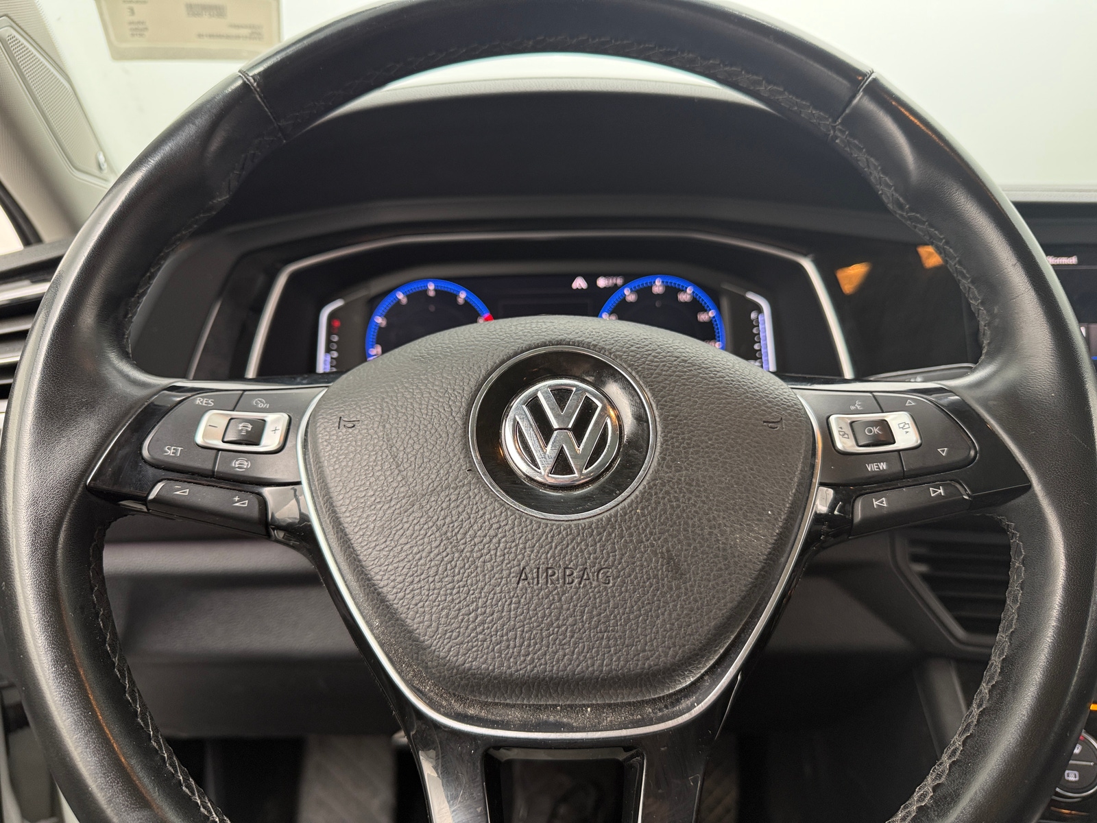 Thumbnail: 2019 Volkswagen Jetta - 4