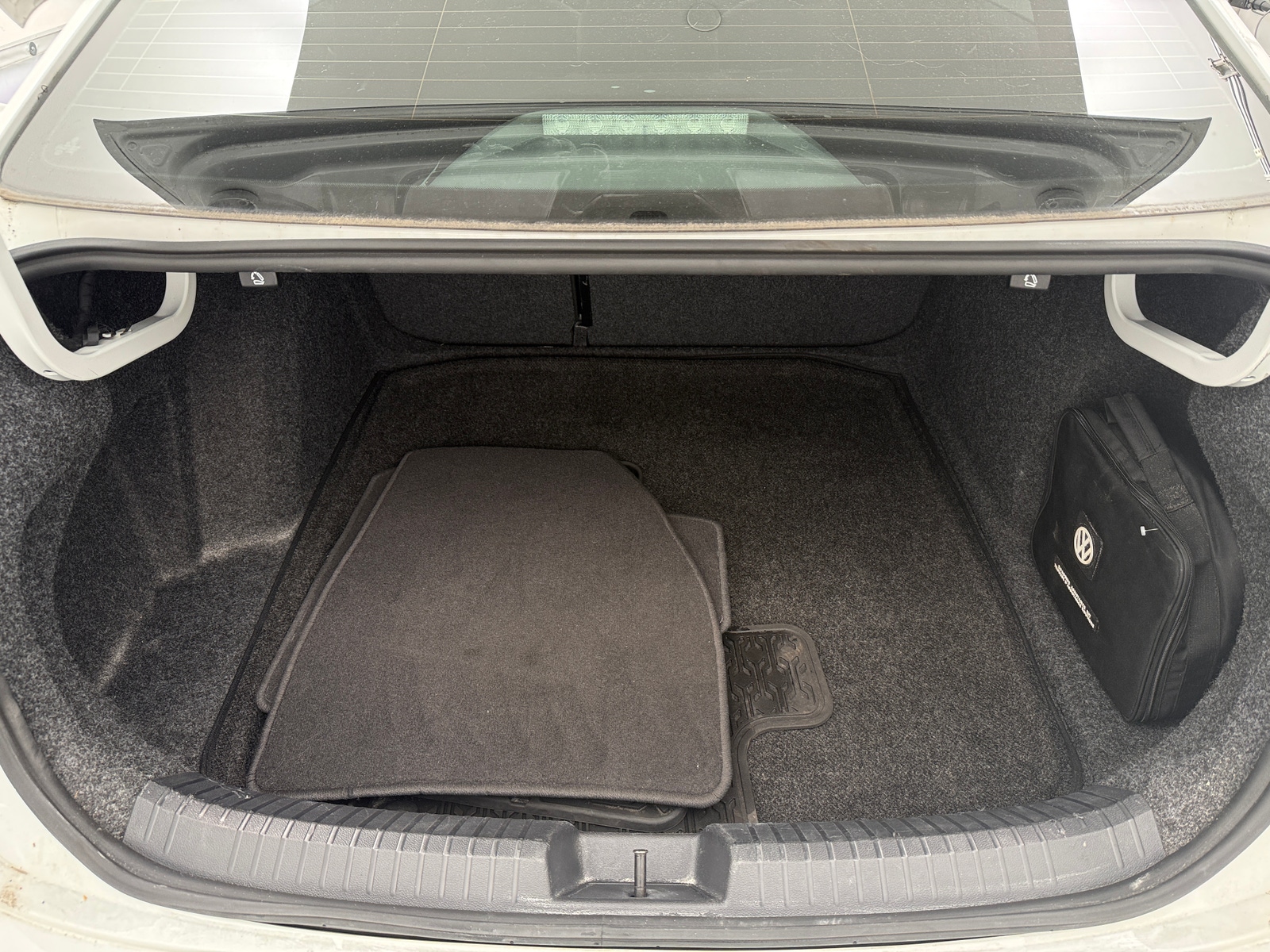 Thumbnail: 2019 Volkswagen Jetta - 6