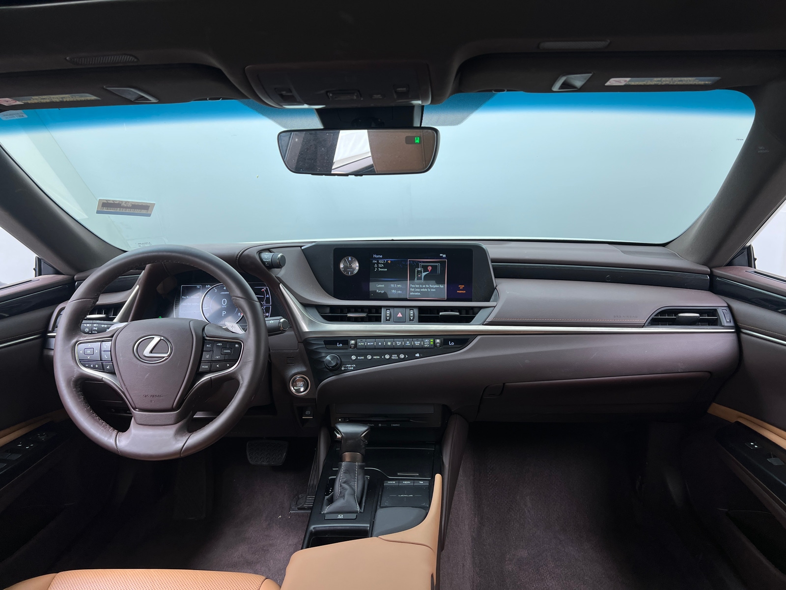 Thumbnail: 2020 Lexus ES - 2