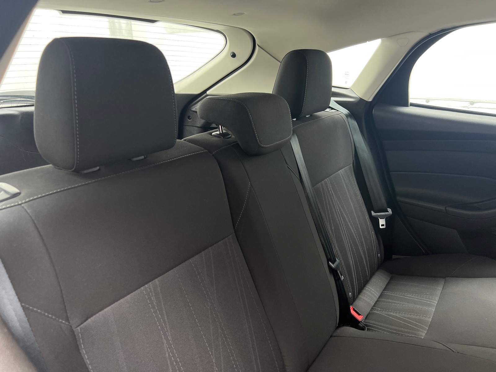 Thumbnail: 2016 Ford Focus - 6