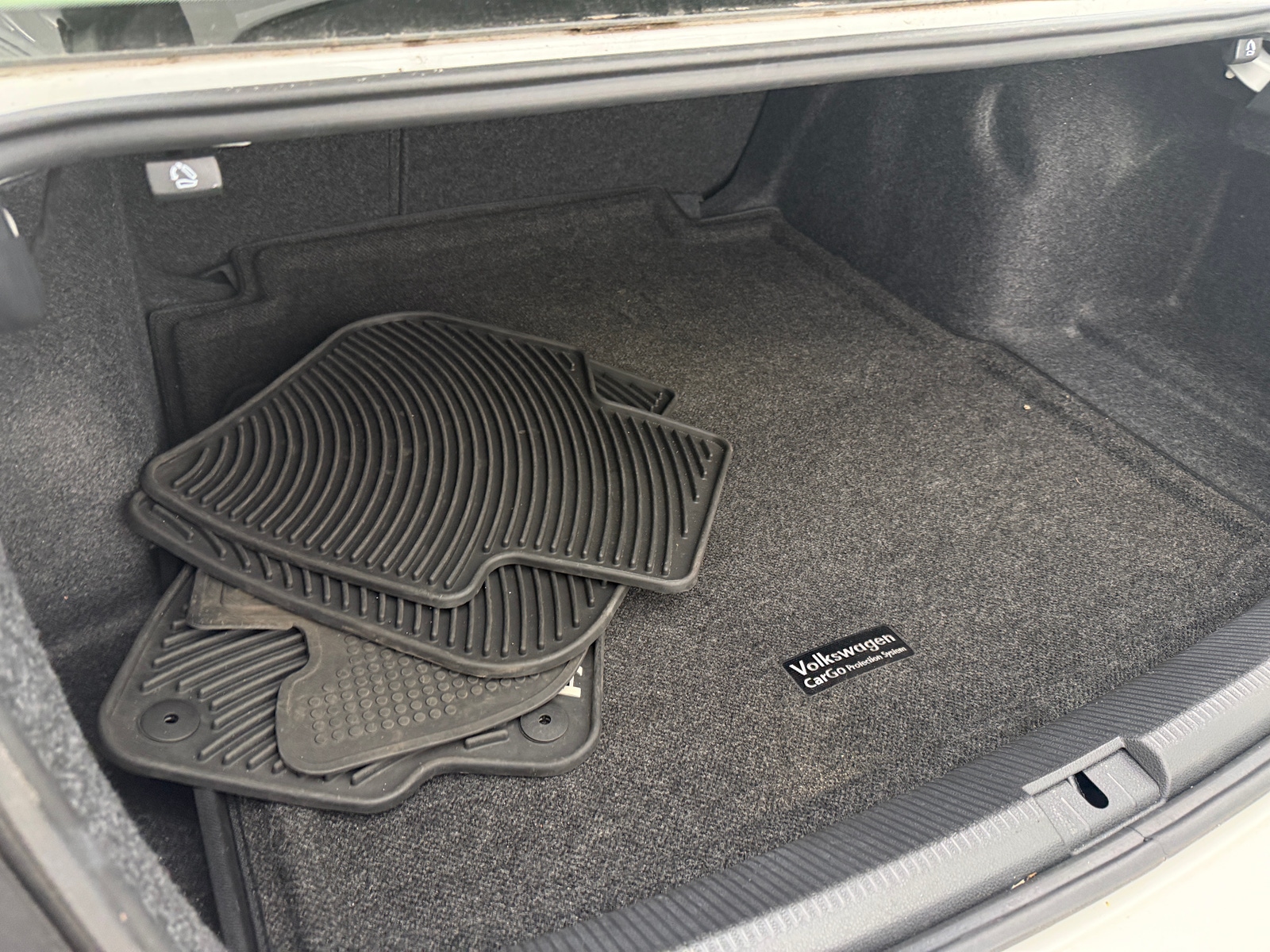 Thumbnail: 2015 Volkswagen Passat - 6