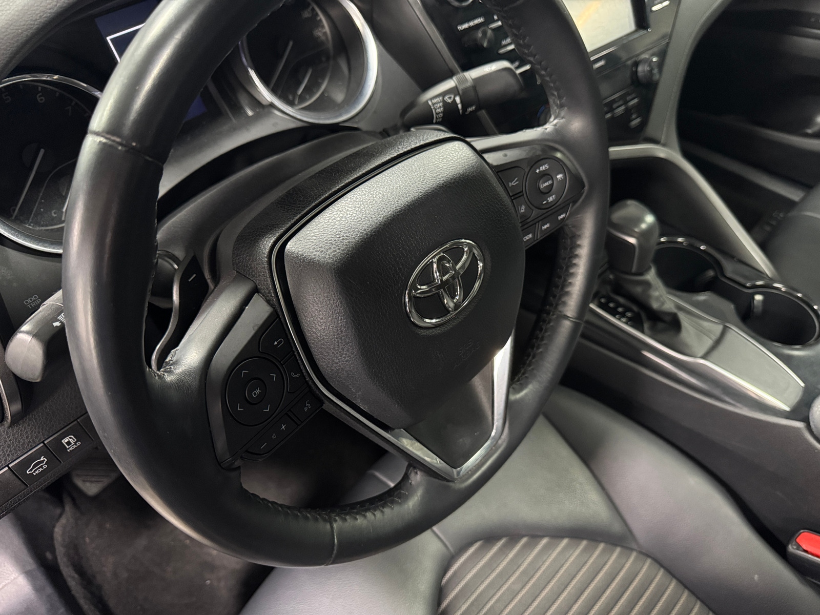 Thumbnail: 2020 Toyota Camry - 4