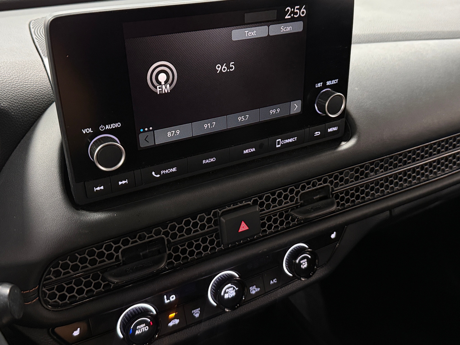 Thumbnail: 2023 Honda HR-V - 4