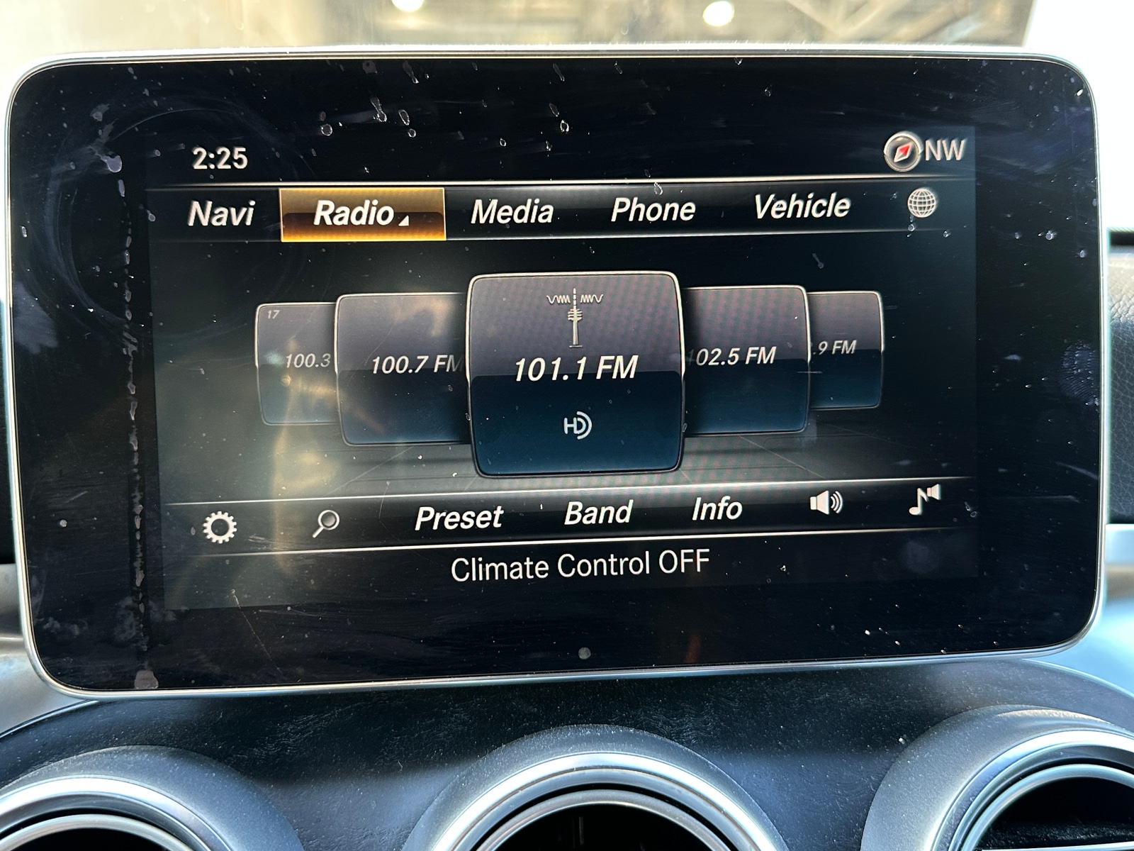 Thumbnail: 2018 Mercedes-Benz GLC - 3