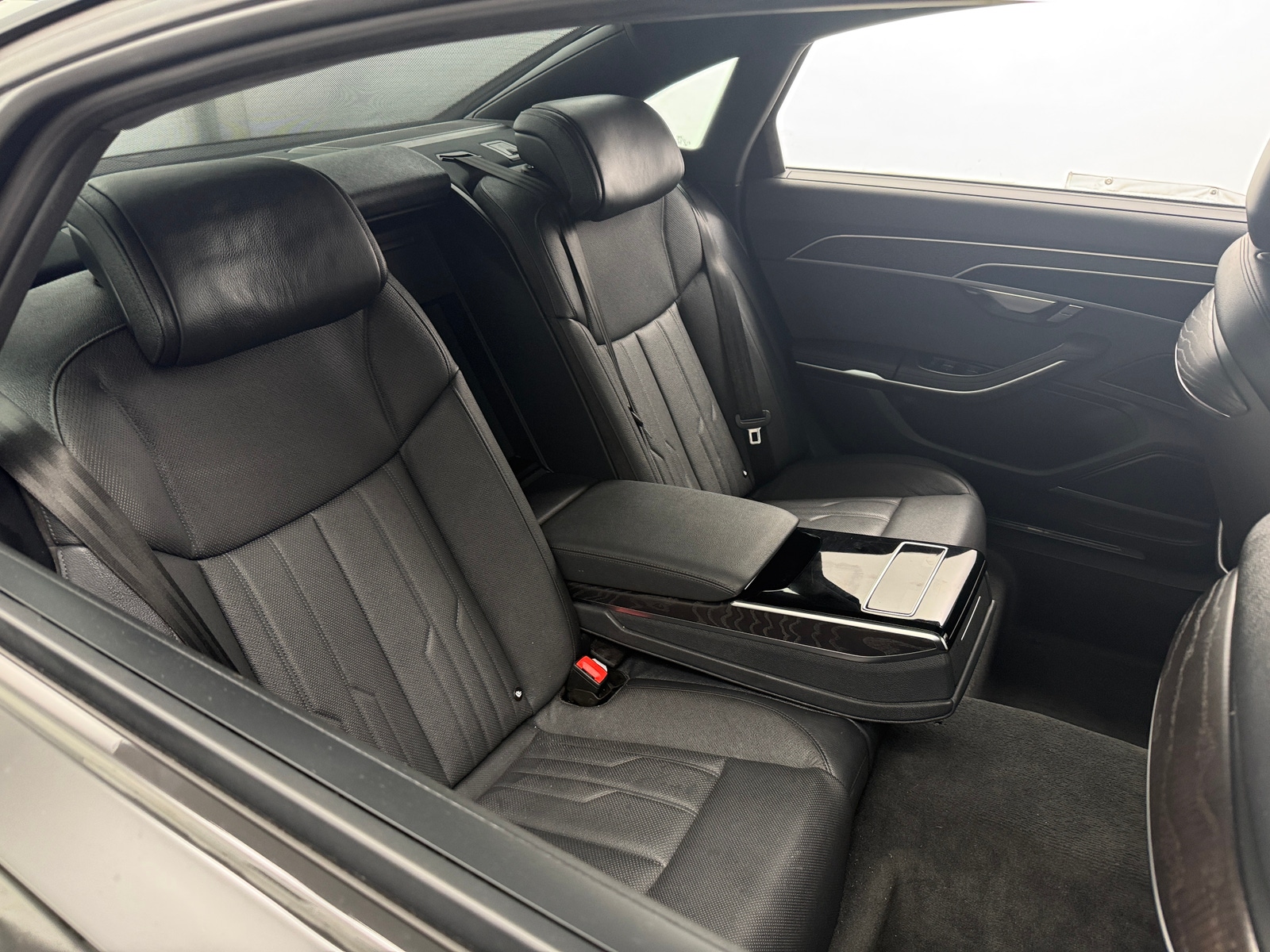 Thumbnail: 2022 Audi A8 - 5