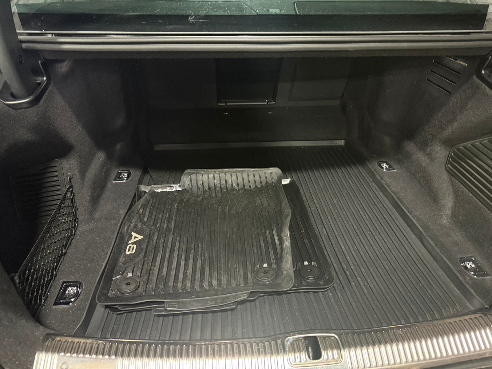 Thumbnail: 2022 Audi A8 - 6