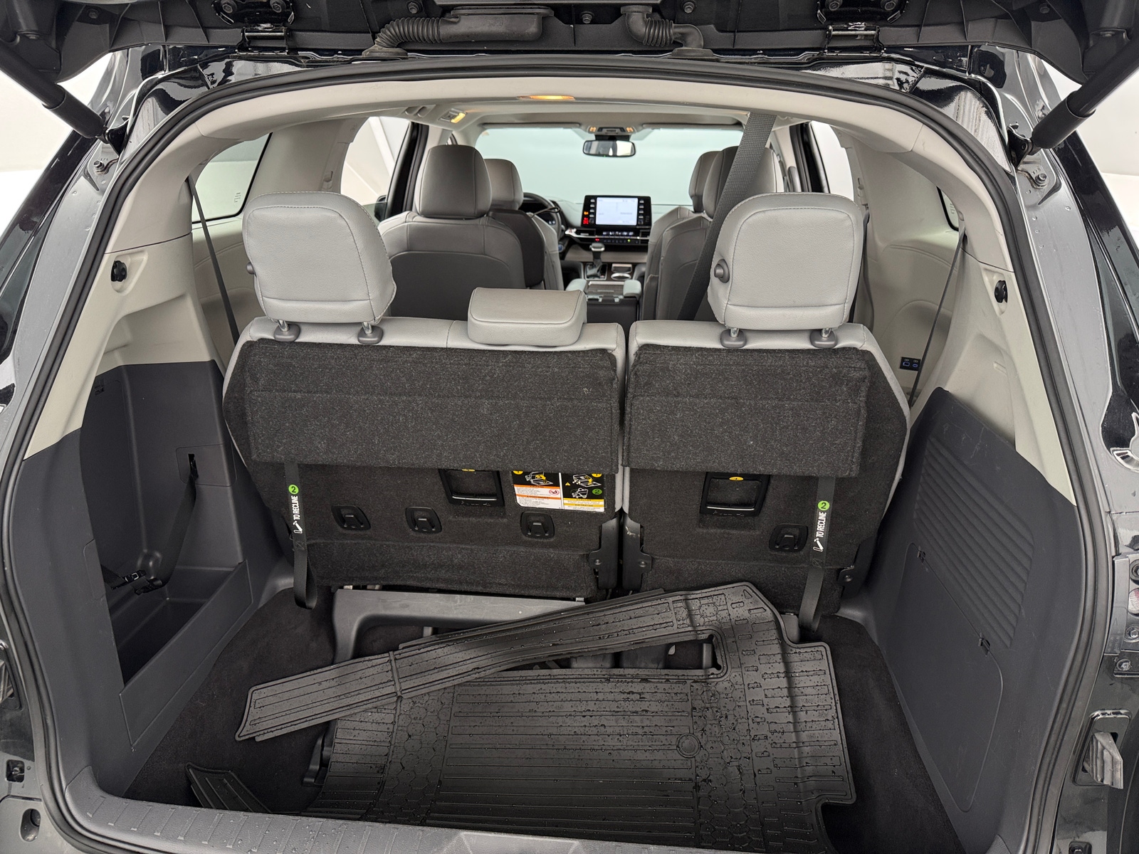 Thumbnail: 2023 Toyota Sienna - 6