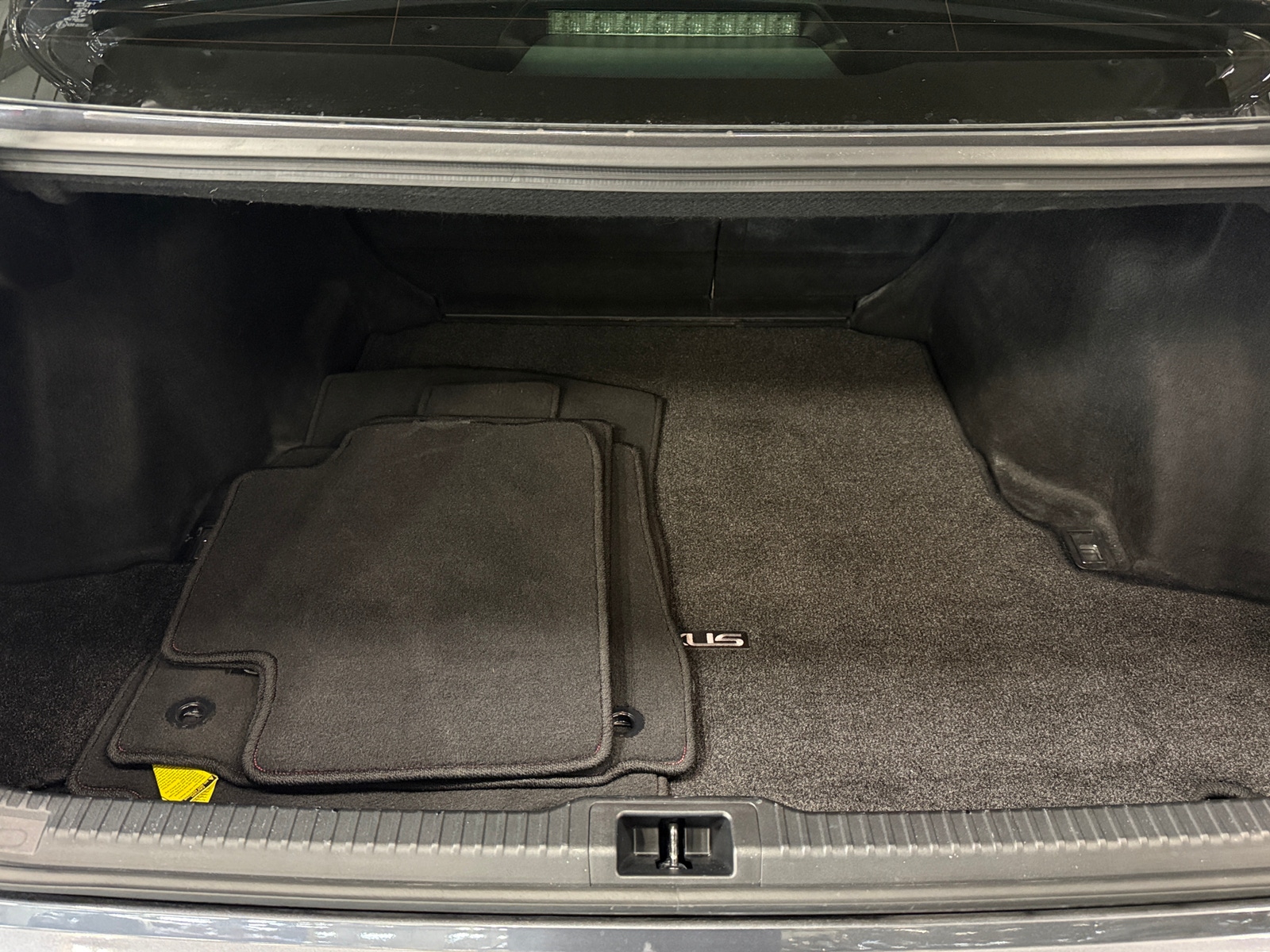 Thumbnail: 2023 Lexus IS - 6