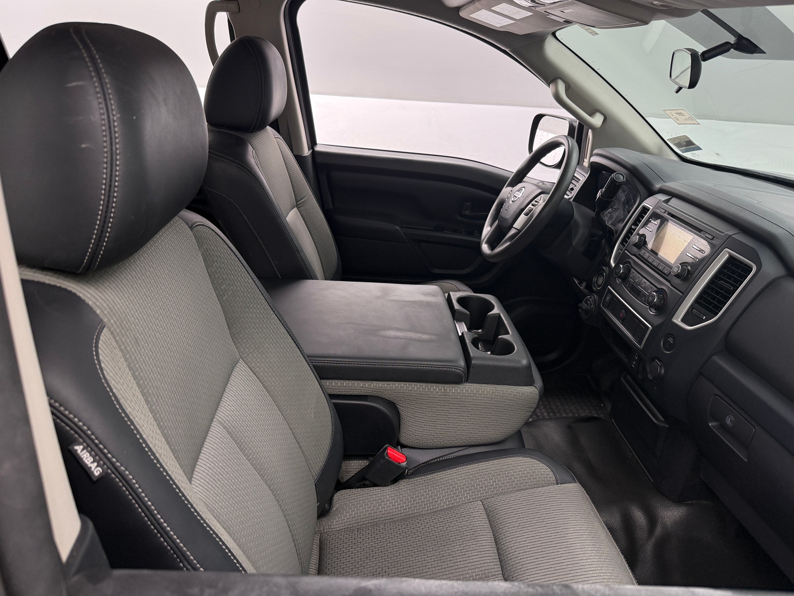 Thumbnail: 2017 Nissan Titan - 2