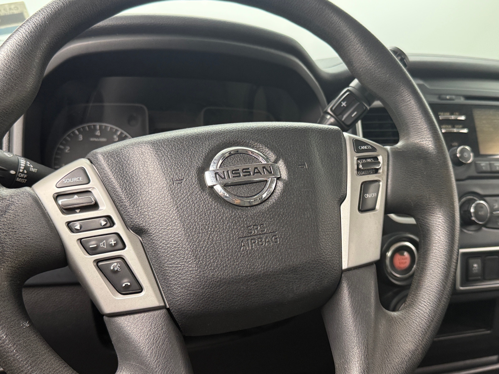 Thumbnail: 2017 Nissan Titan - 5