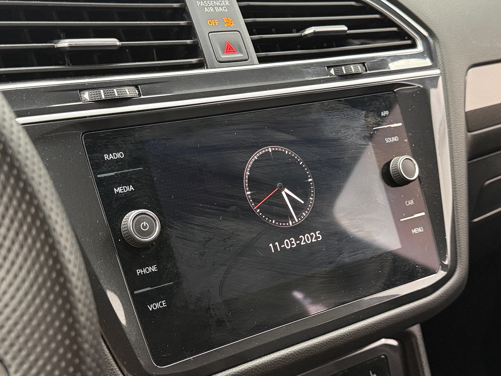 Thumbnail: 2024 Volkswagen Tiguan - 3