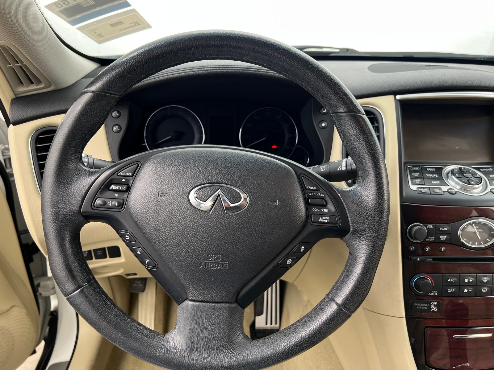 Thumbnail: 2017 INFINITI QX50 - 4