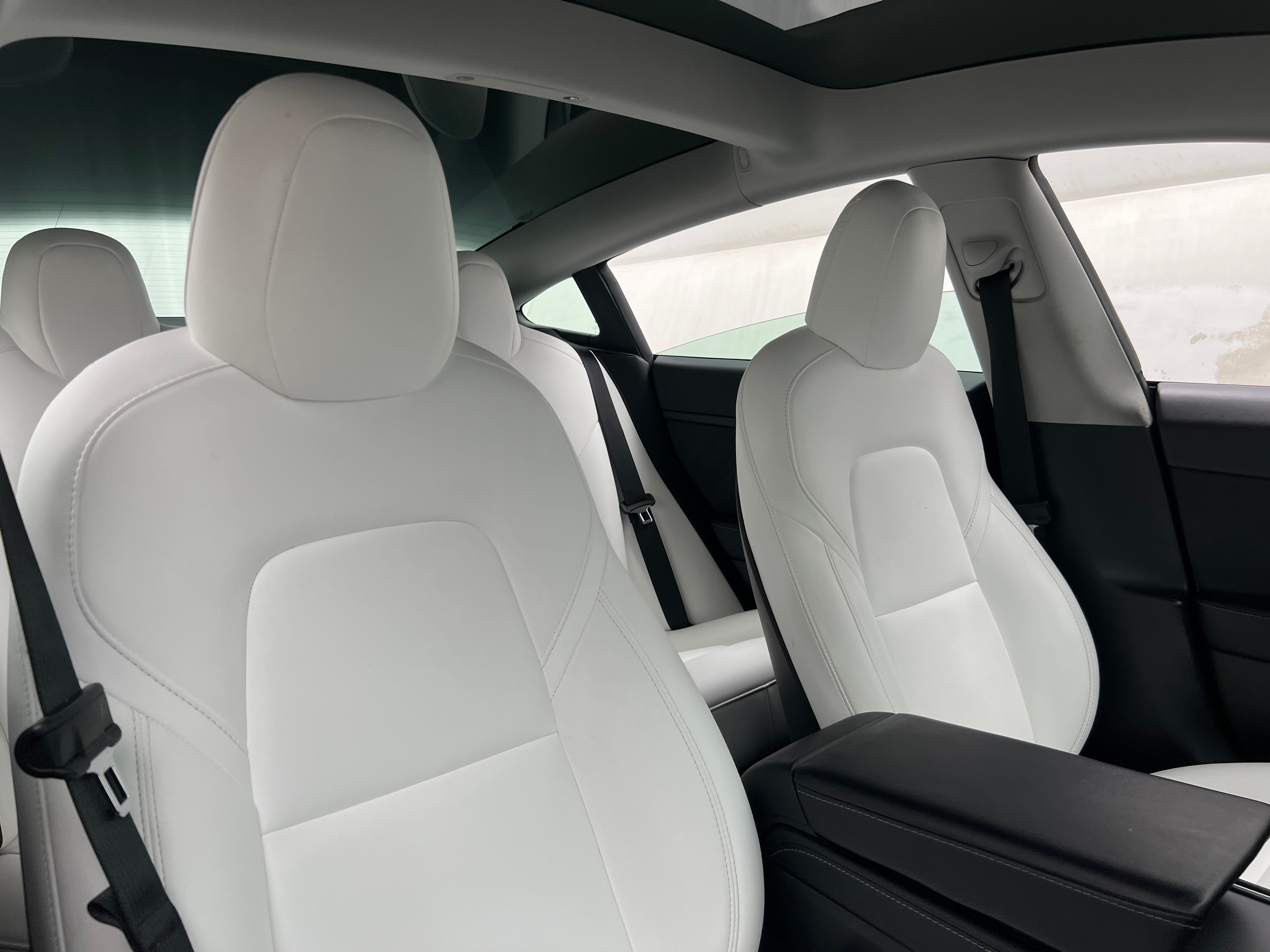 Used 2021 Tesla Model 3 Base with VIN 5YJ3E1EB8MF047430 for sale in Oak Creek, WI