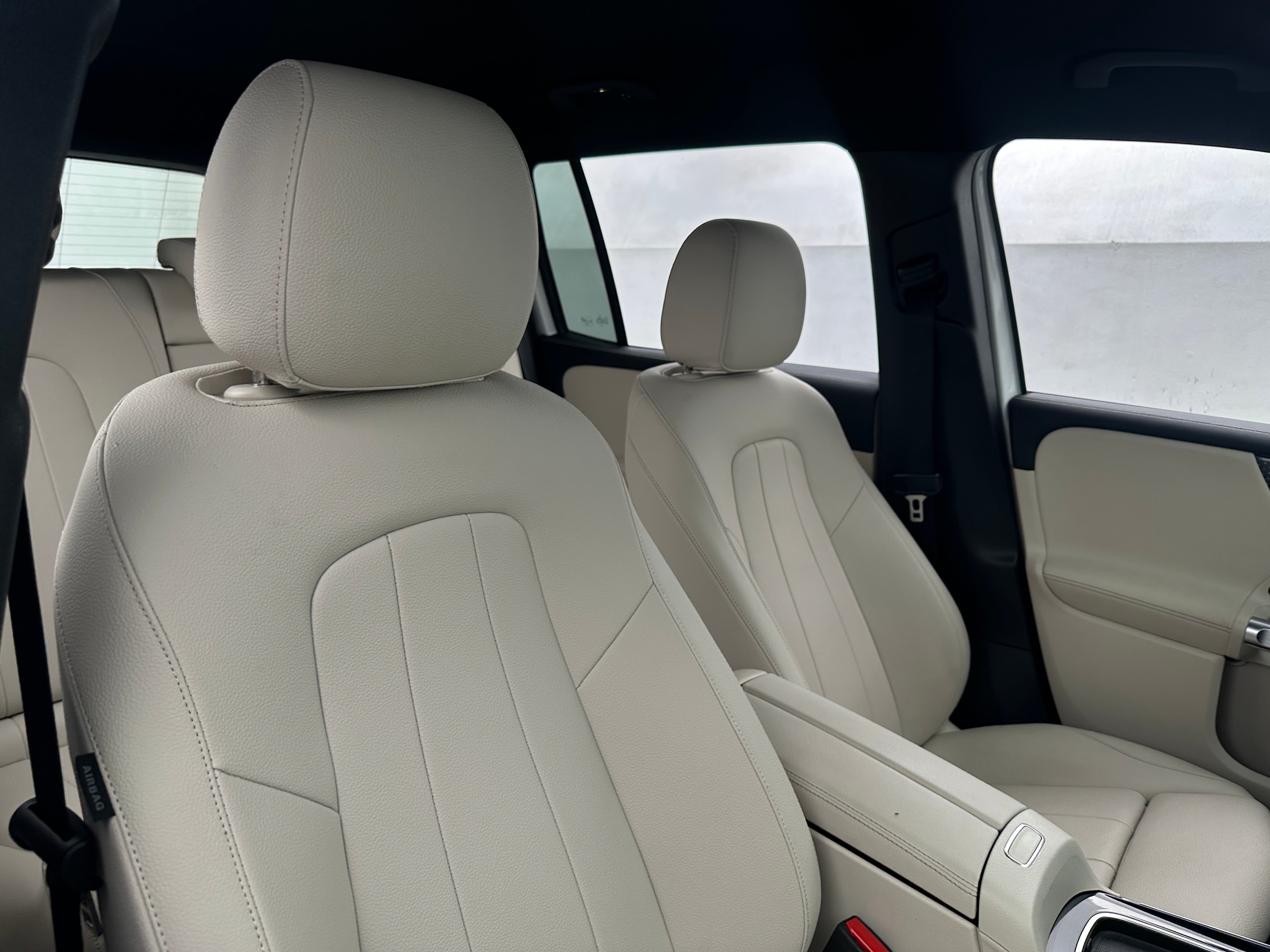 2025 Mercedes-Benz GLB