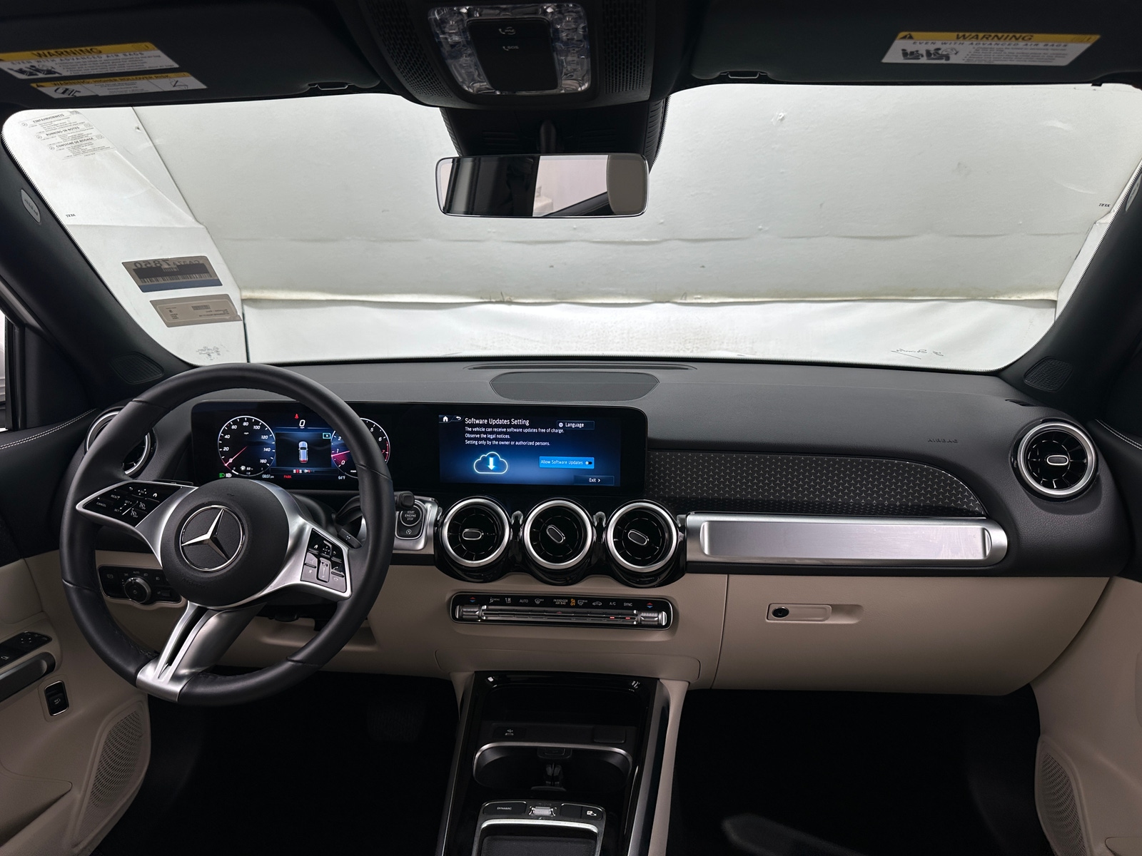 Thumbnail: 2025 Mercedes-Benz GLB - 2