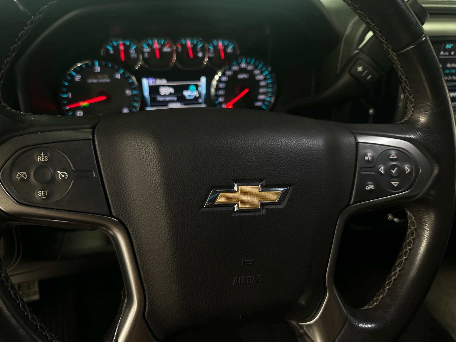 Thumbnail: 2018 Chevrolet Silverado 1500 - 4