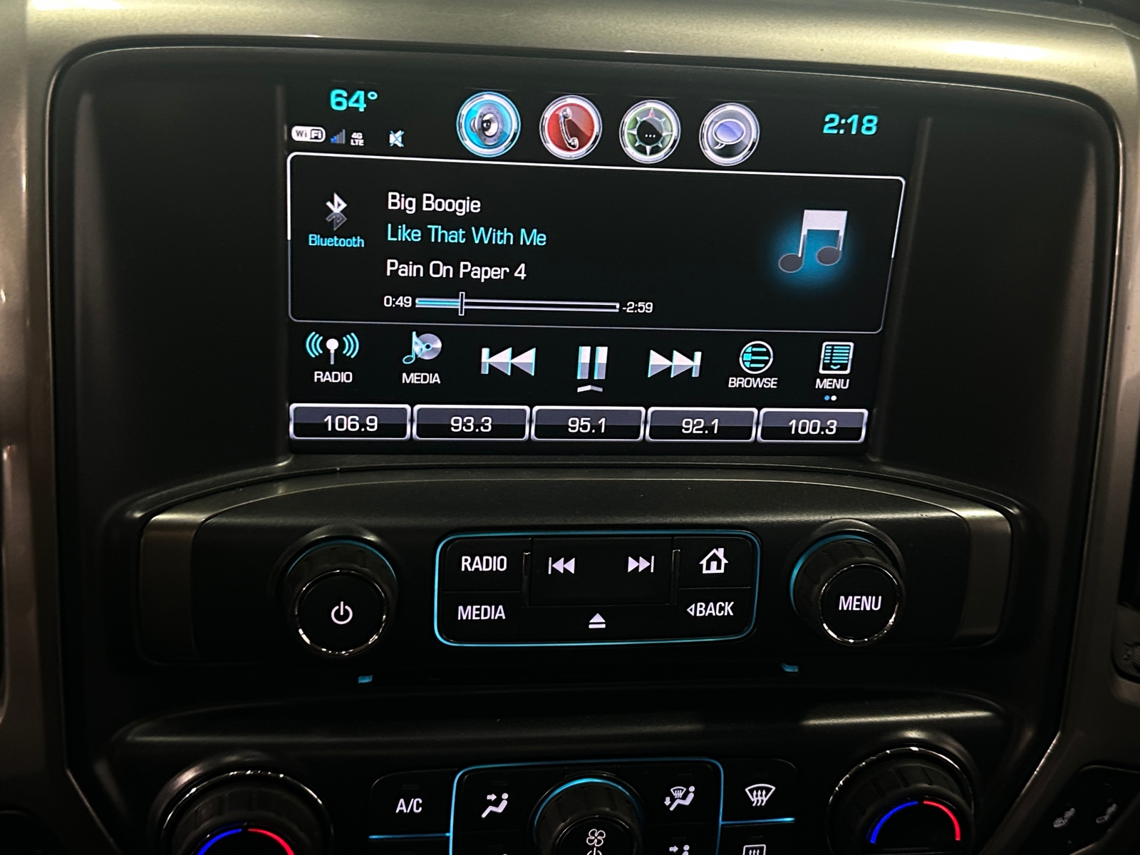 Thumbnail: 2018 Chevrolet Silverado 1500 - 3