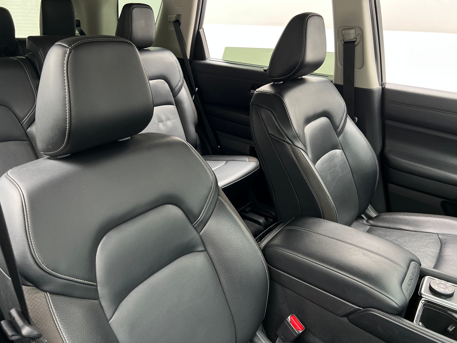 Thumbnail: 2022 Nissan Pathfinder - 2