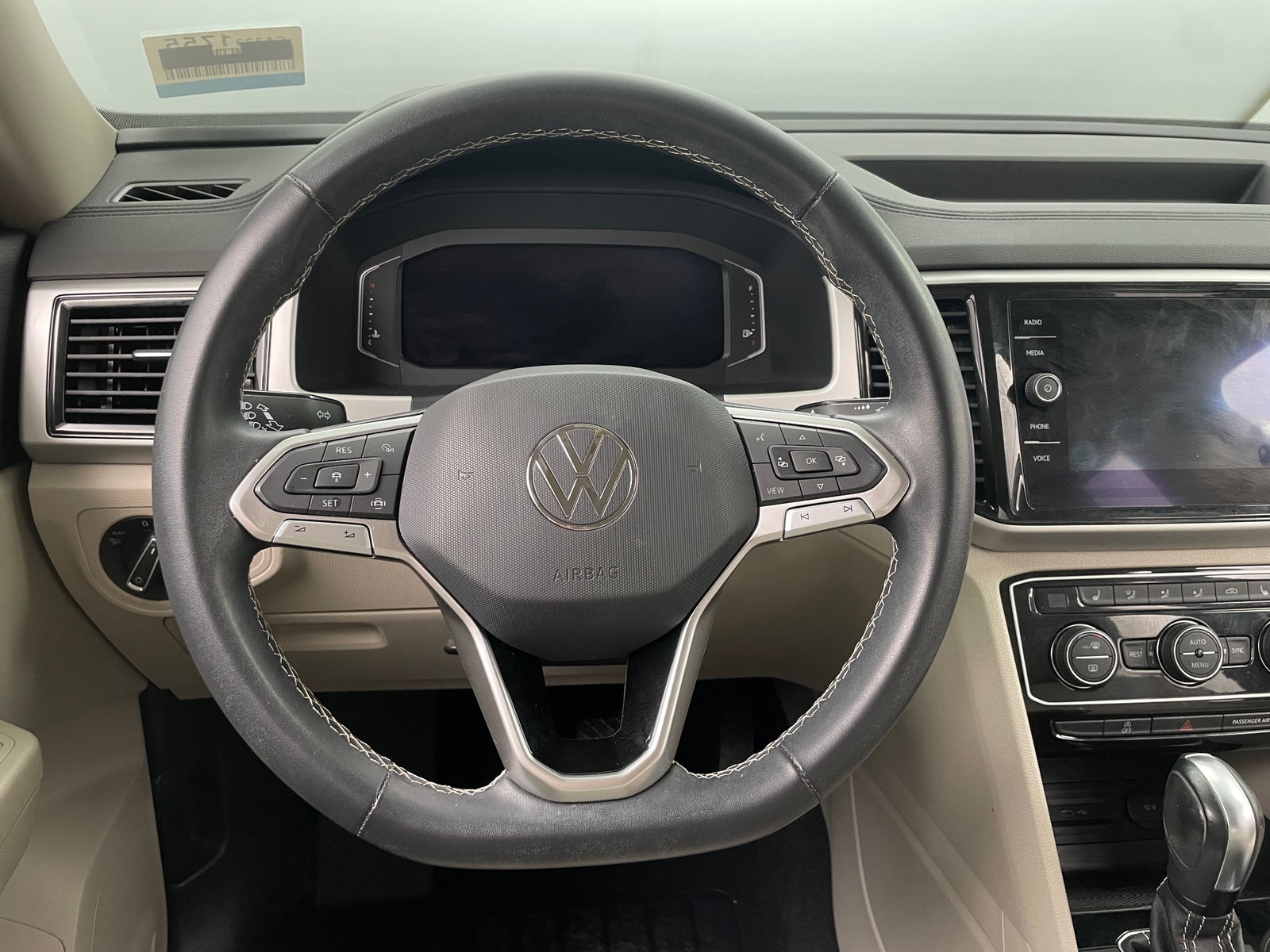 Thumbnail: 2022 Volkswagen Atlas - 4