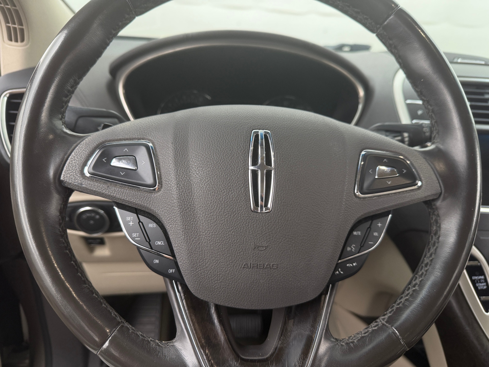 Thumbnail: 2018 Lincoln MKX - 4