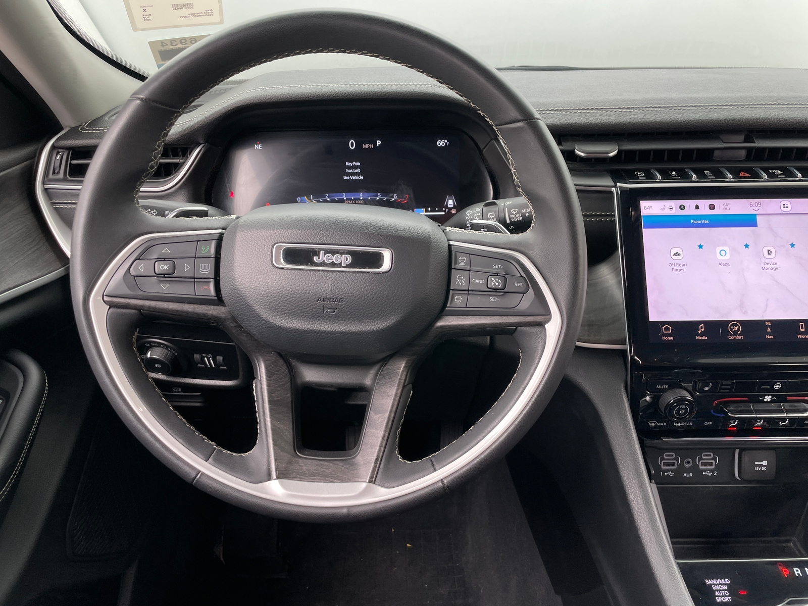 Thumbnail: 2023 Jeep Grand Cherokee - 4