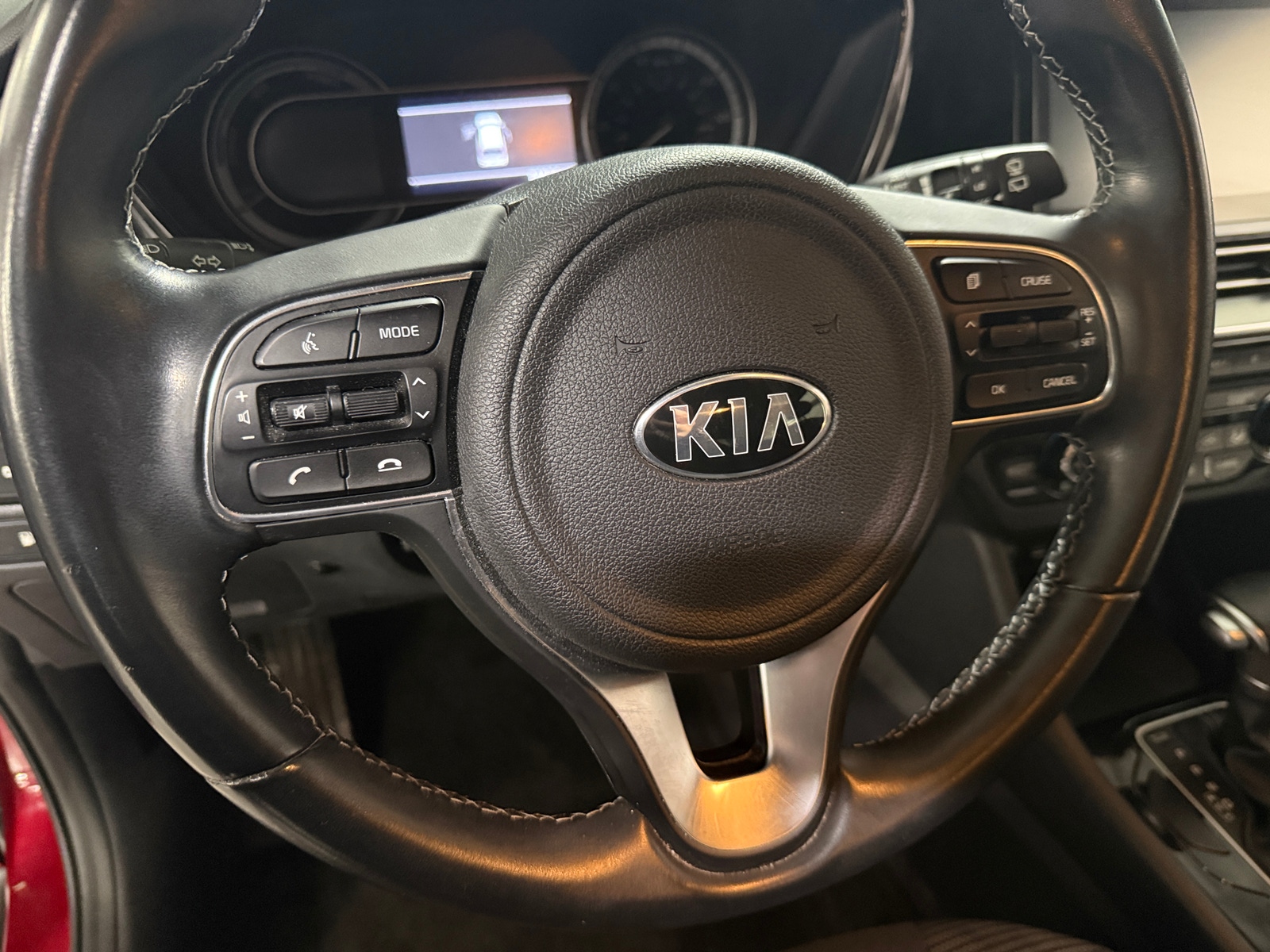 Thumbnail: 2020 Kia Niro - 5