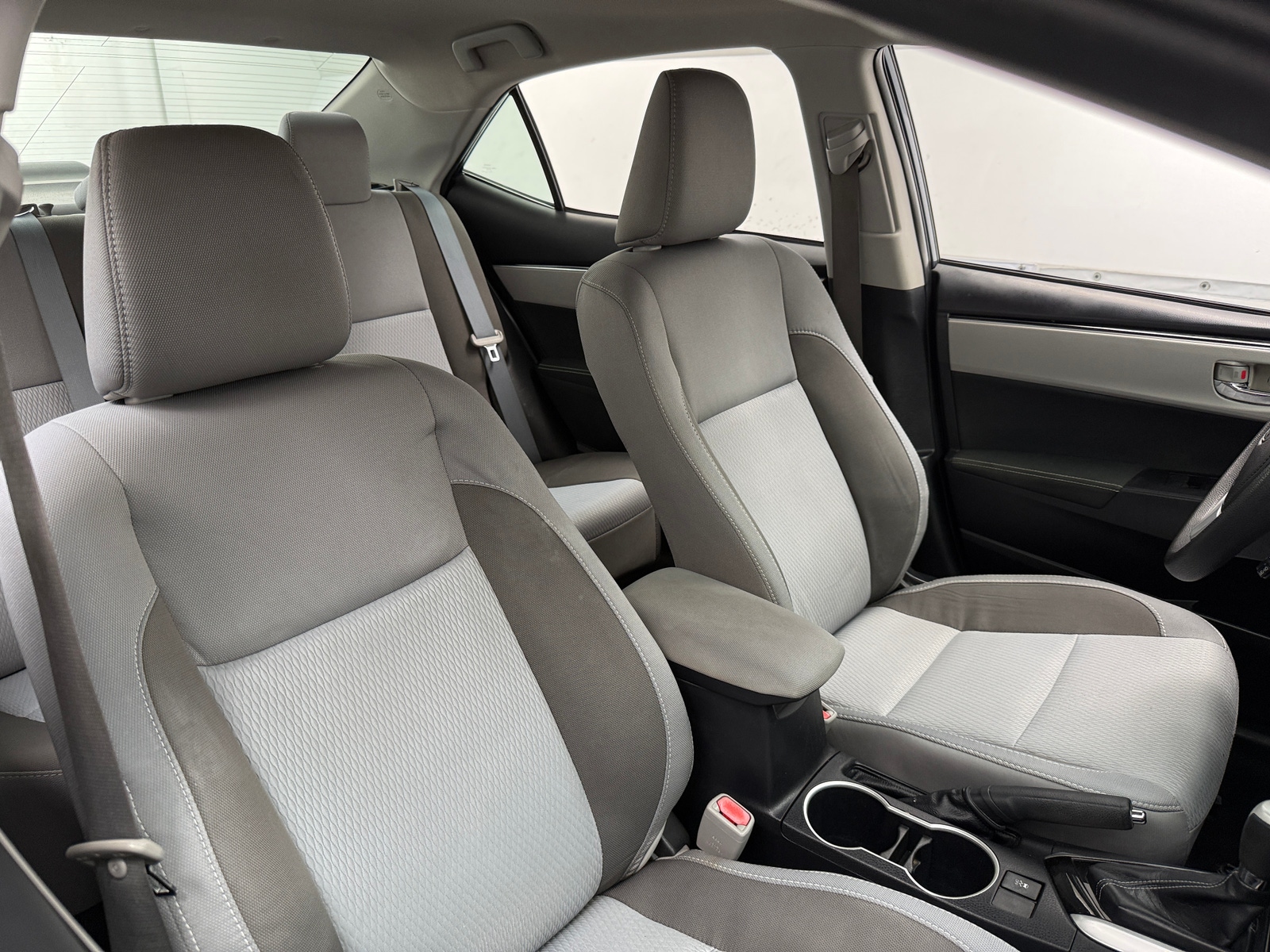 Thumbnail: 2017 Toyota Corolla - 2