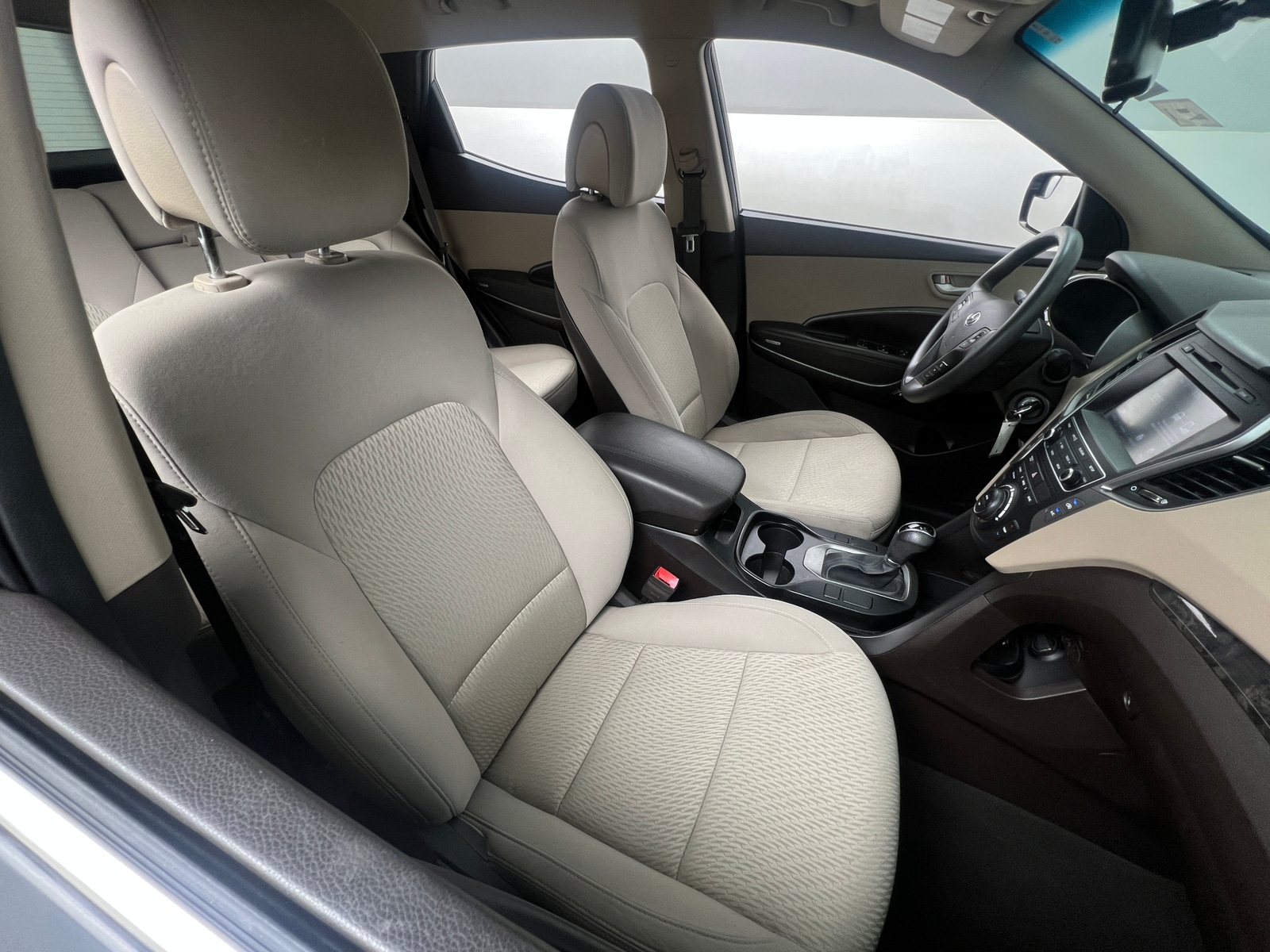 Thumbnail: 2017 Hyundai Santa Fe - 2