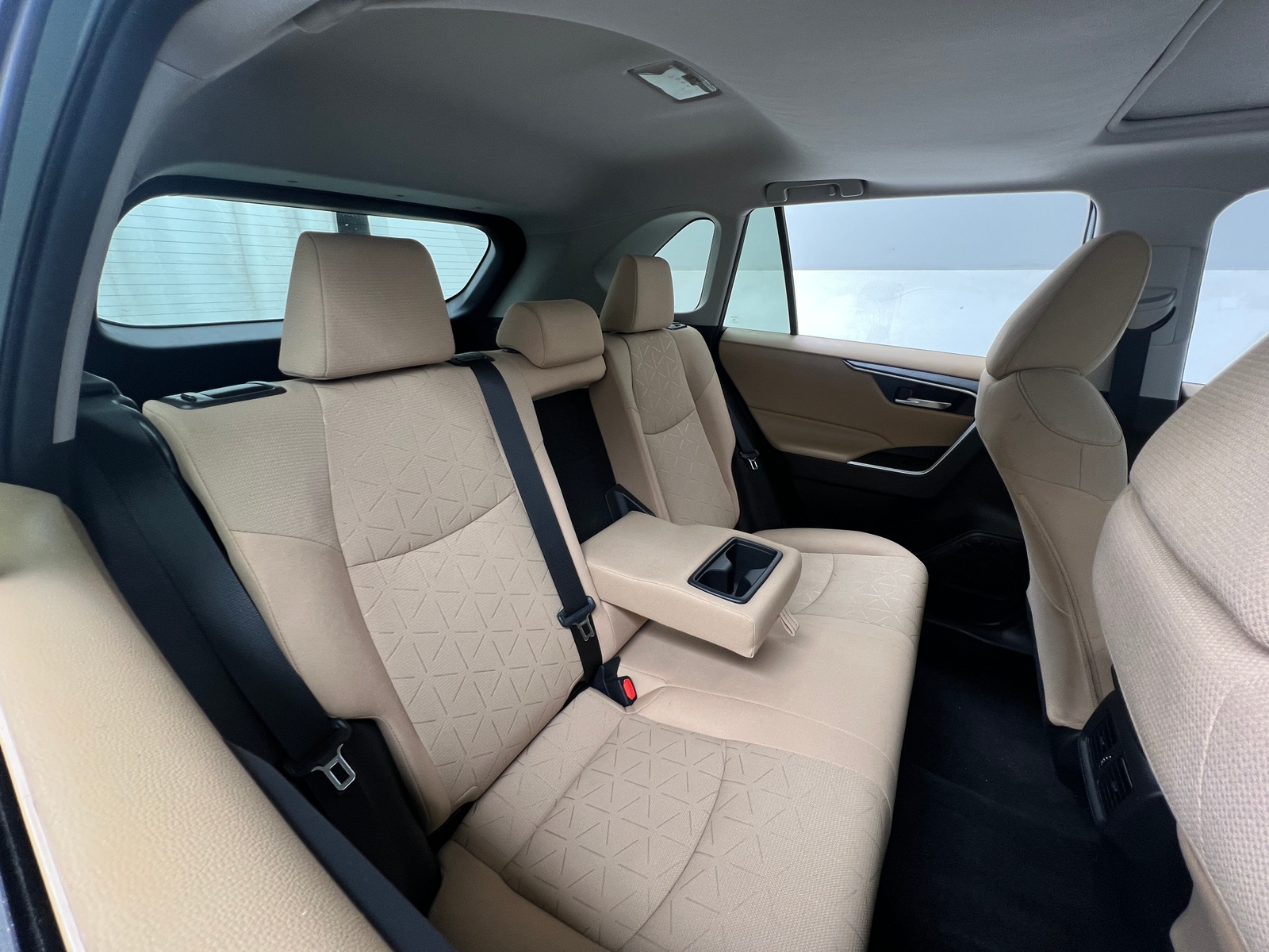 Thumbnail: 2019 Toyota RAV4 - 6