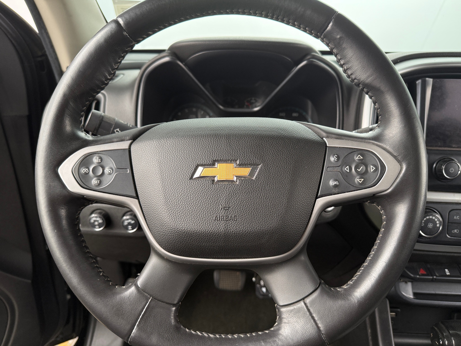 Thumbnail: 2017 Chevrolet Colorado - 5