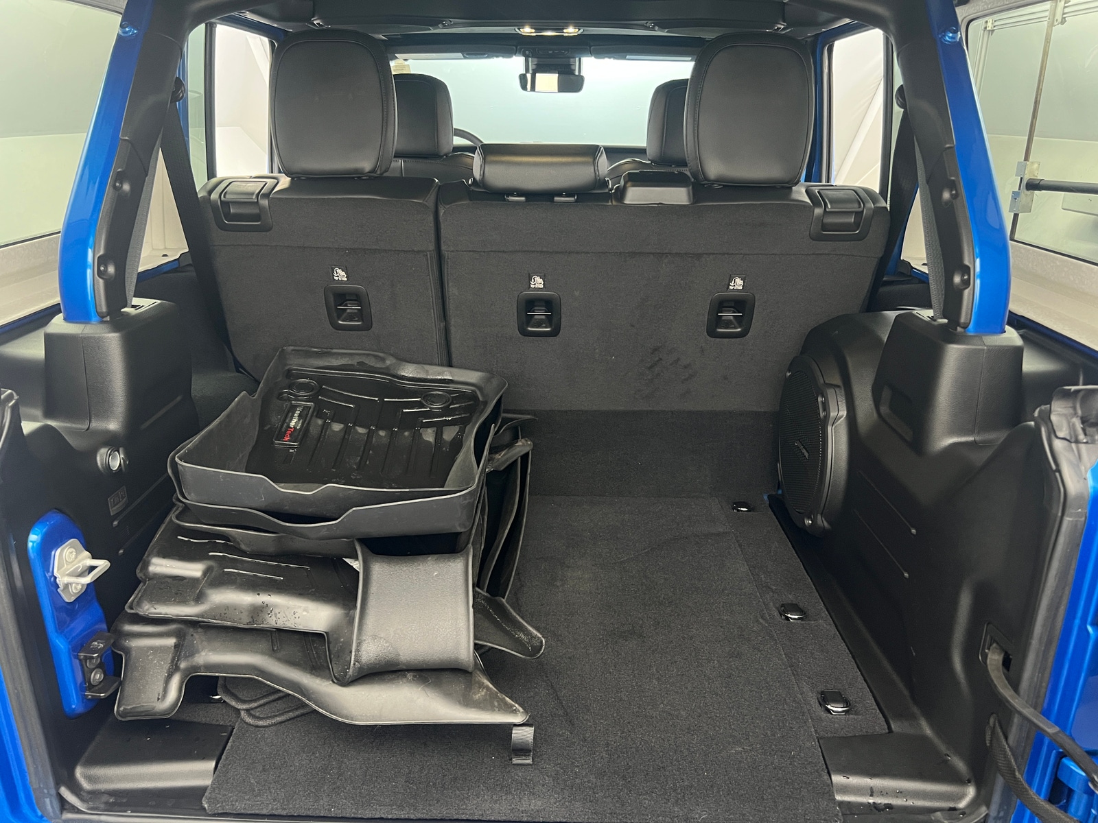 Thumbnail: 2023 Jeep Wrangler - 6