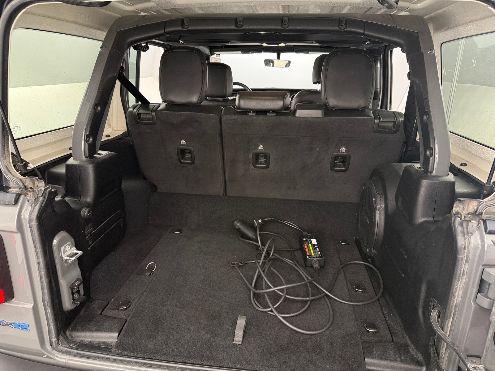 Thumbnail: 2022 Jeep Wrangler - 6