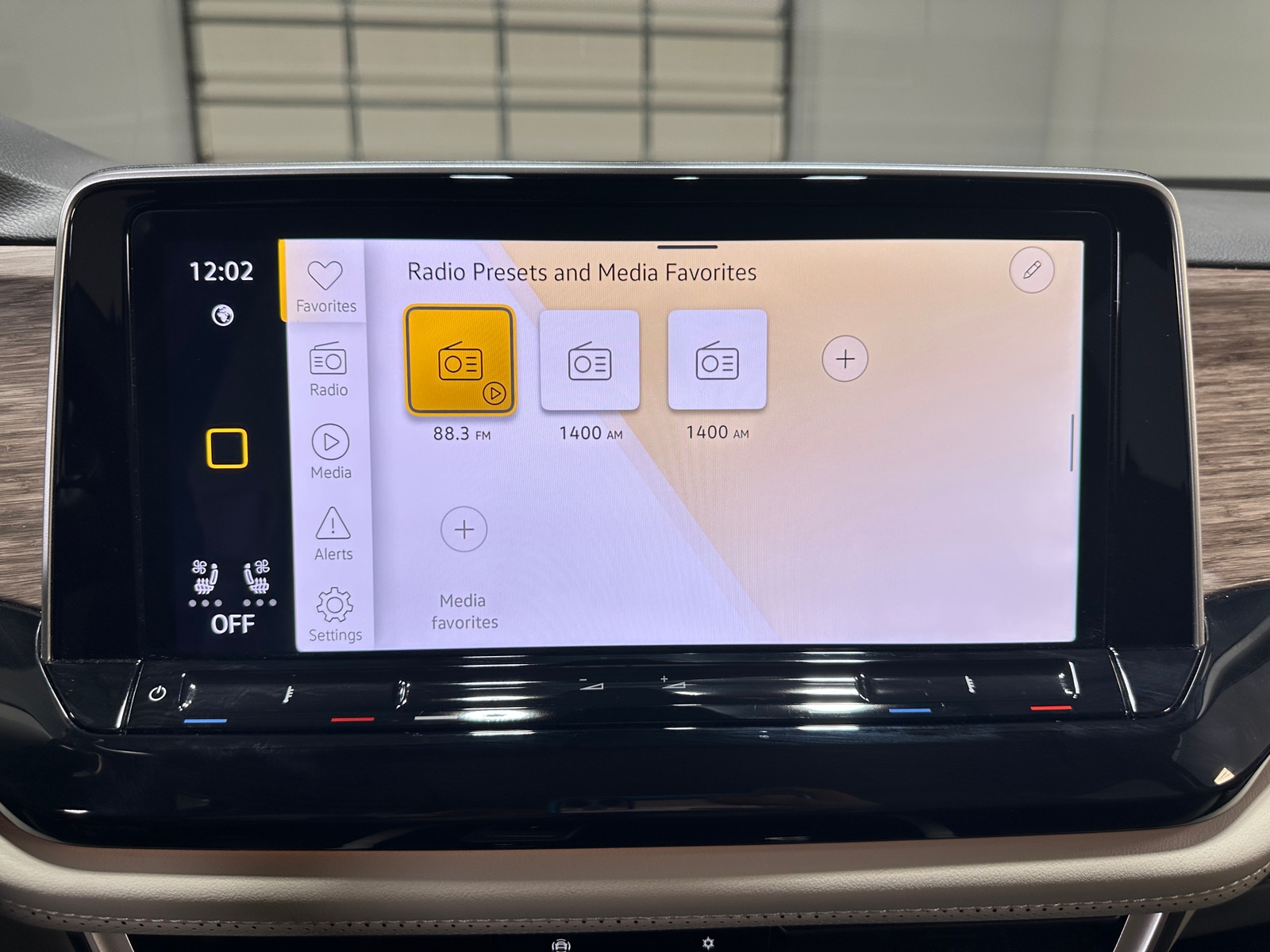 Thumbnail: 2025 Volkswagen Atlas - 3