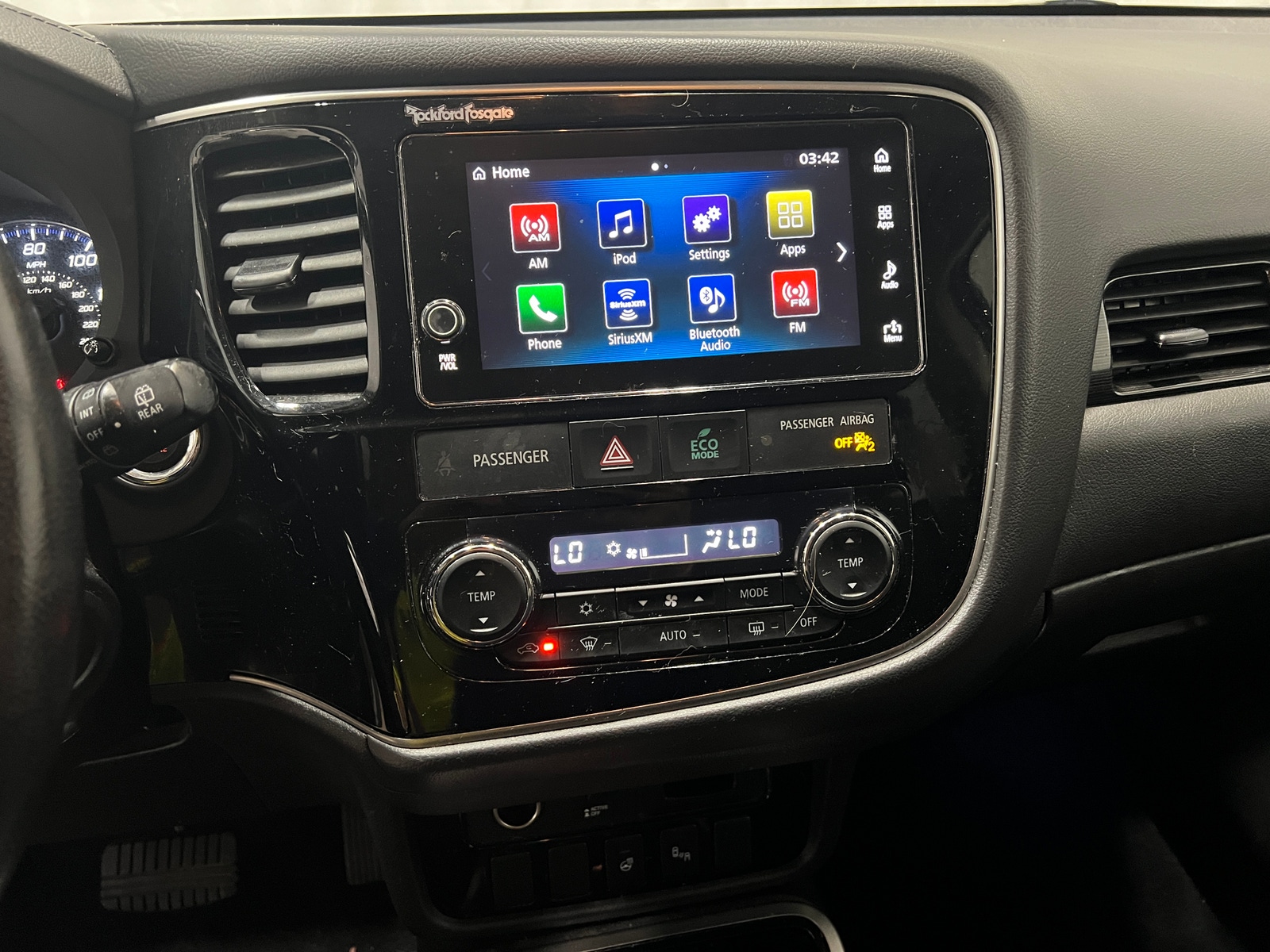 Thumbnail: 2018 Mitsubishi Outlander - 4