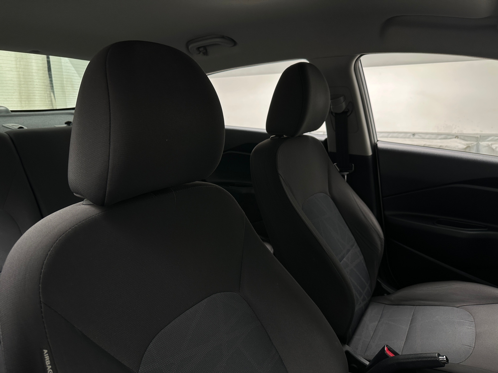 Thumbnail: 2016 Kia Rio - 2