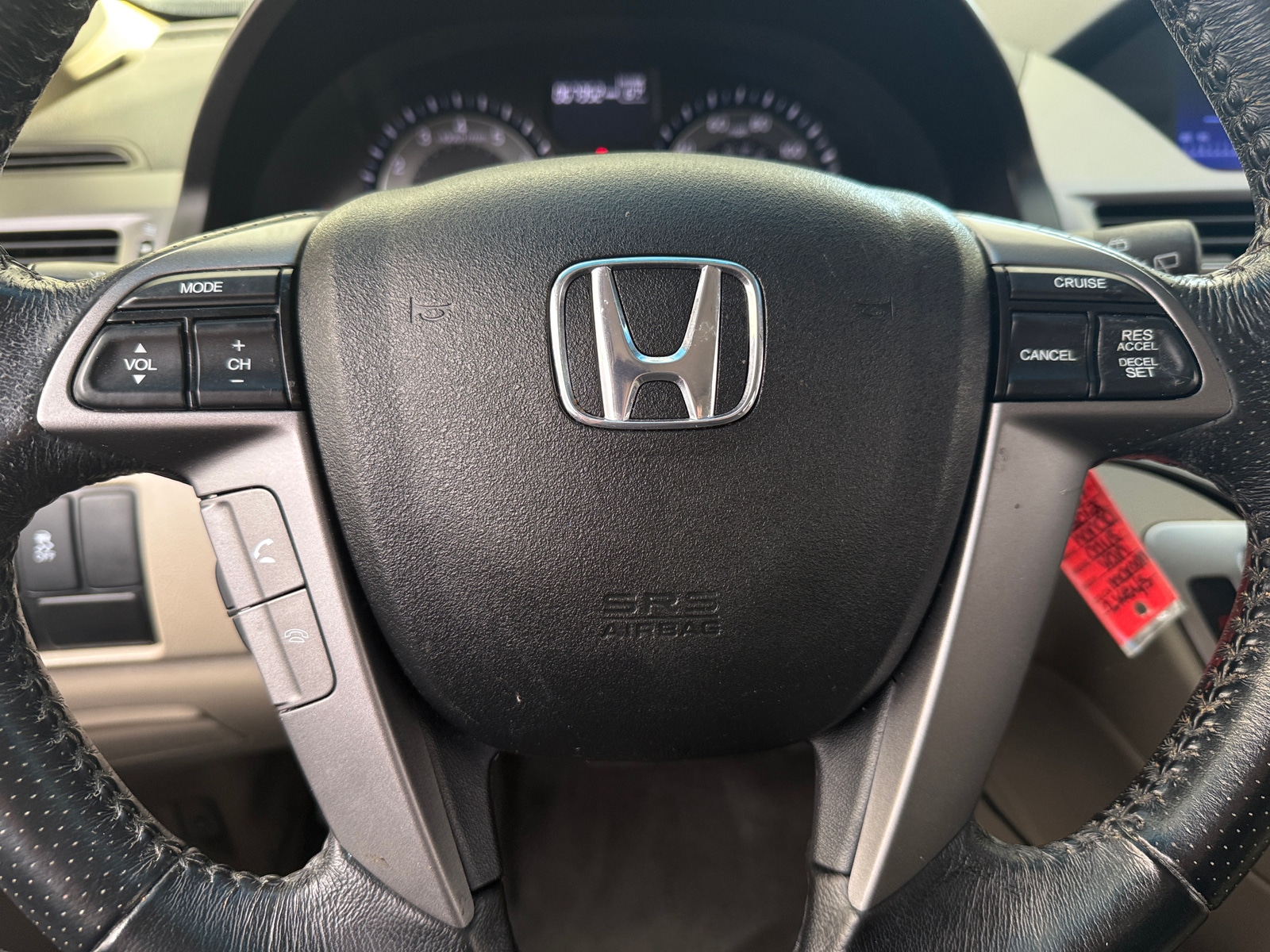 Thumbnail: 2012 Honda Odyssey - 4